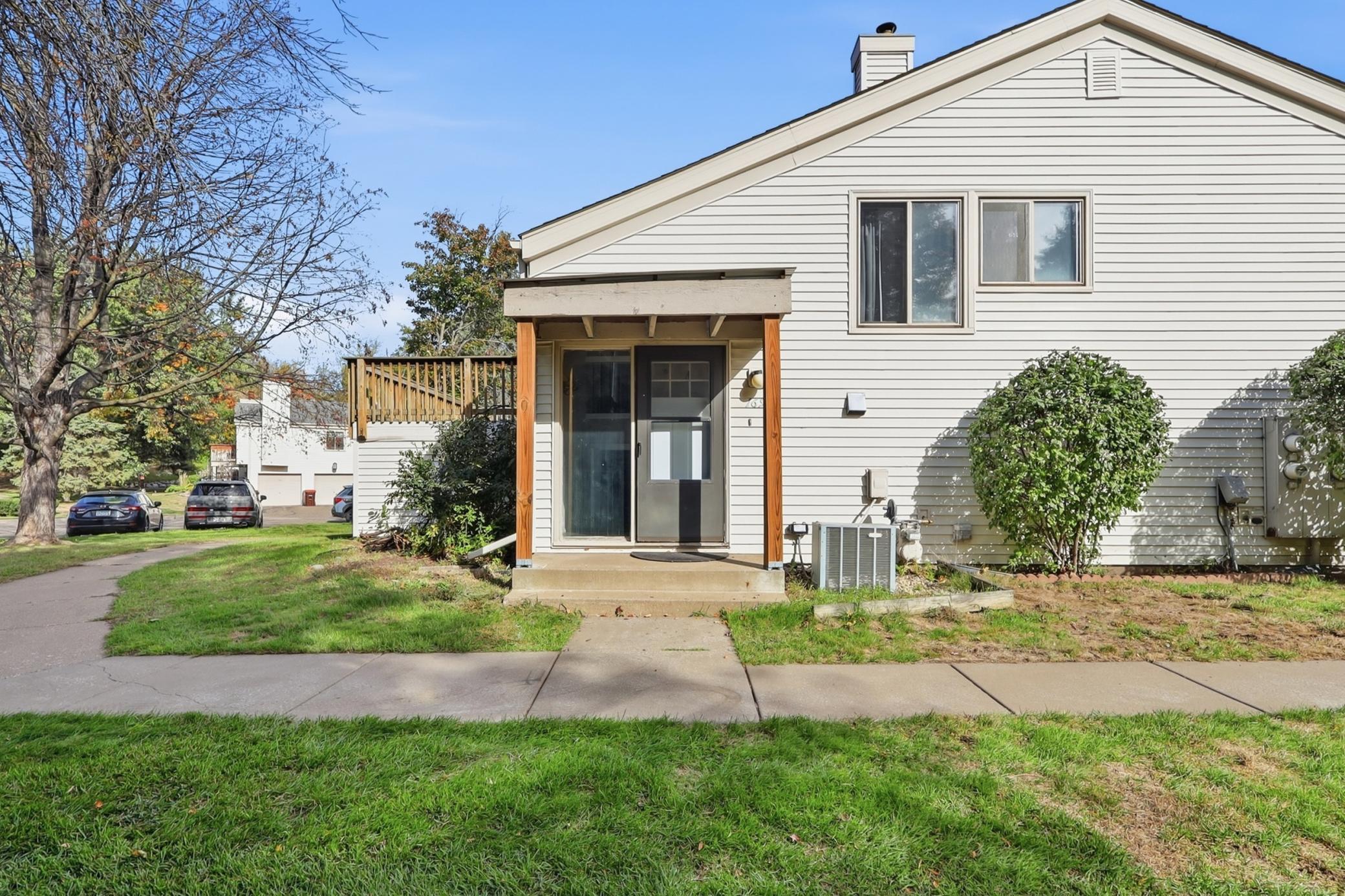 View of Residential at 169 Bordeaux Court, Woodbury MN 55125, Woodbury (27 of 35) - Mike Wilen | Minnesota Team Real Estate
