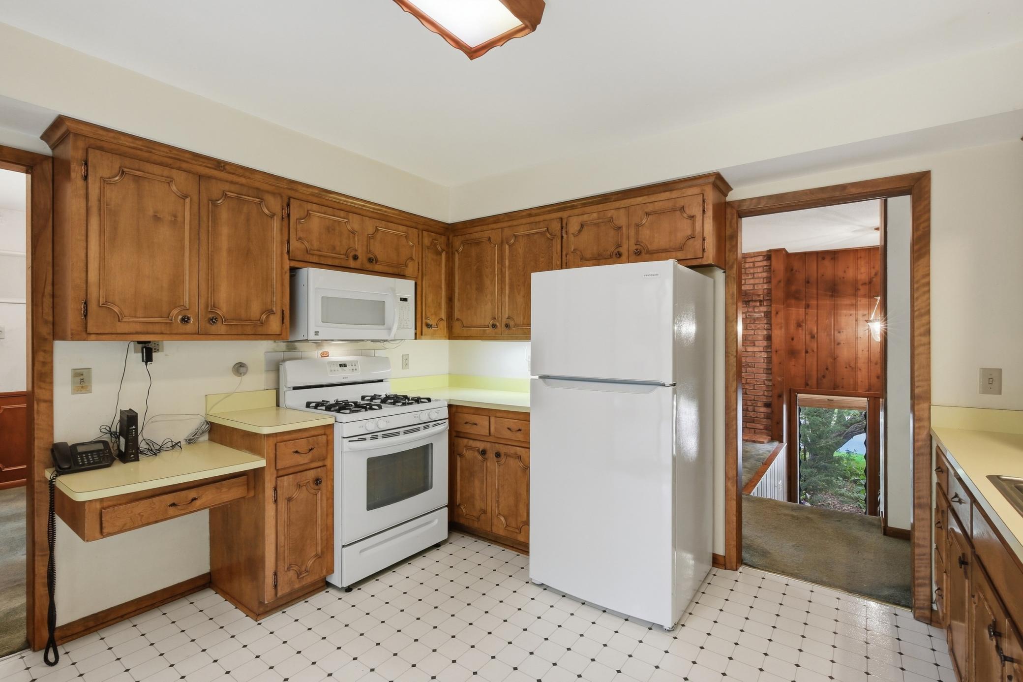 View of Residential at 141 Oakwood Drive, New Brighton MN 55112, New Brighton (22 of 65) - Mike Wilen | Minnesota Team Real Estate