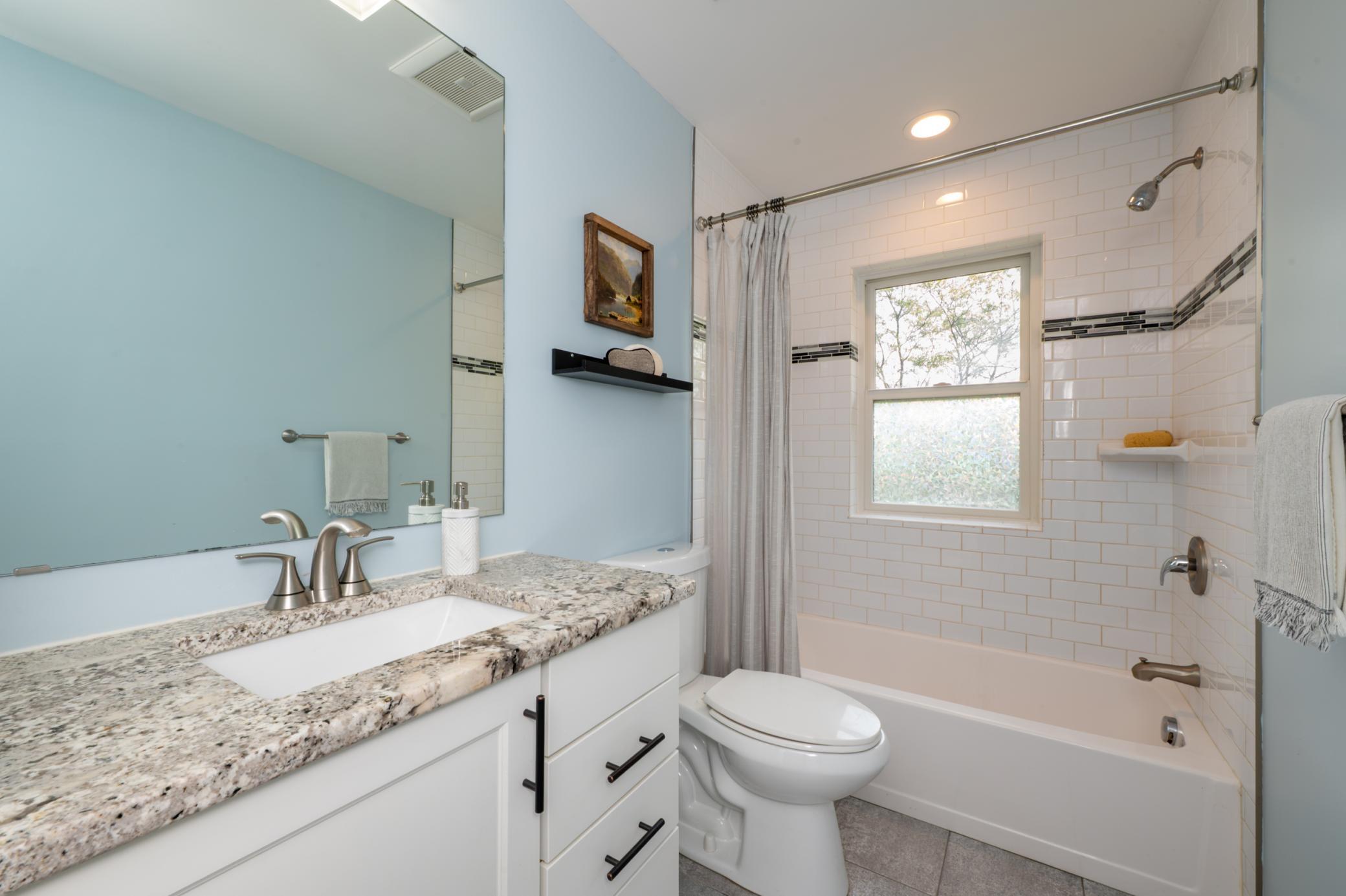 View of Residential at 4101 James Avenue, Minneapolis MN 55412, Minneapolis (32 of 76) - Mike Wilen | Minnesota Team Real Estate