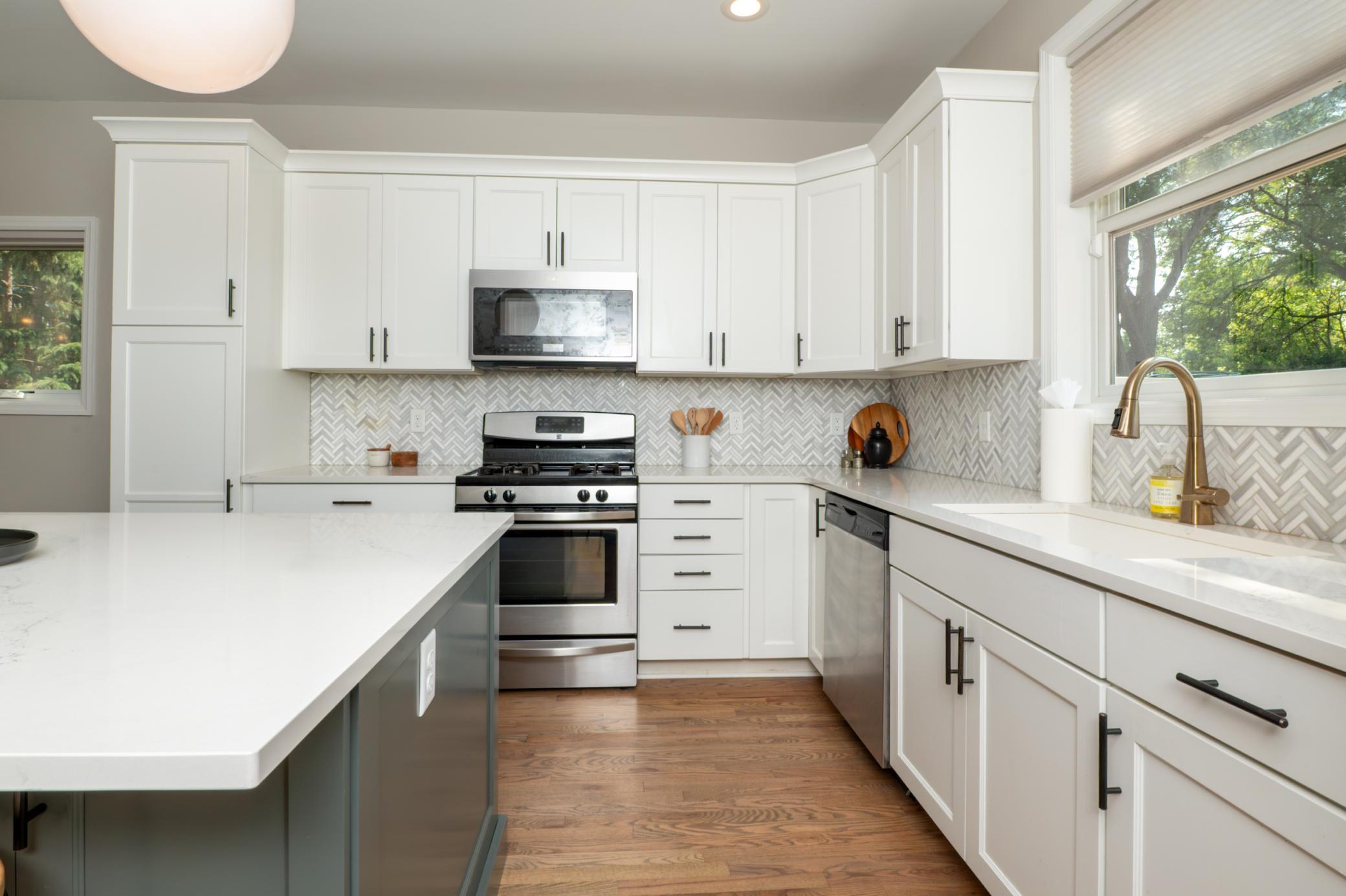 View of Residential at 4101 James Avenue, Minneapolis MN 55412, Minneapolis (17 of 76) - Mike Wilen | Minnesota Team Real Estate
