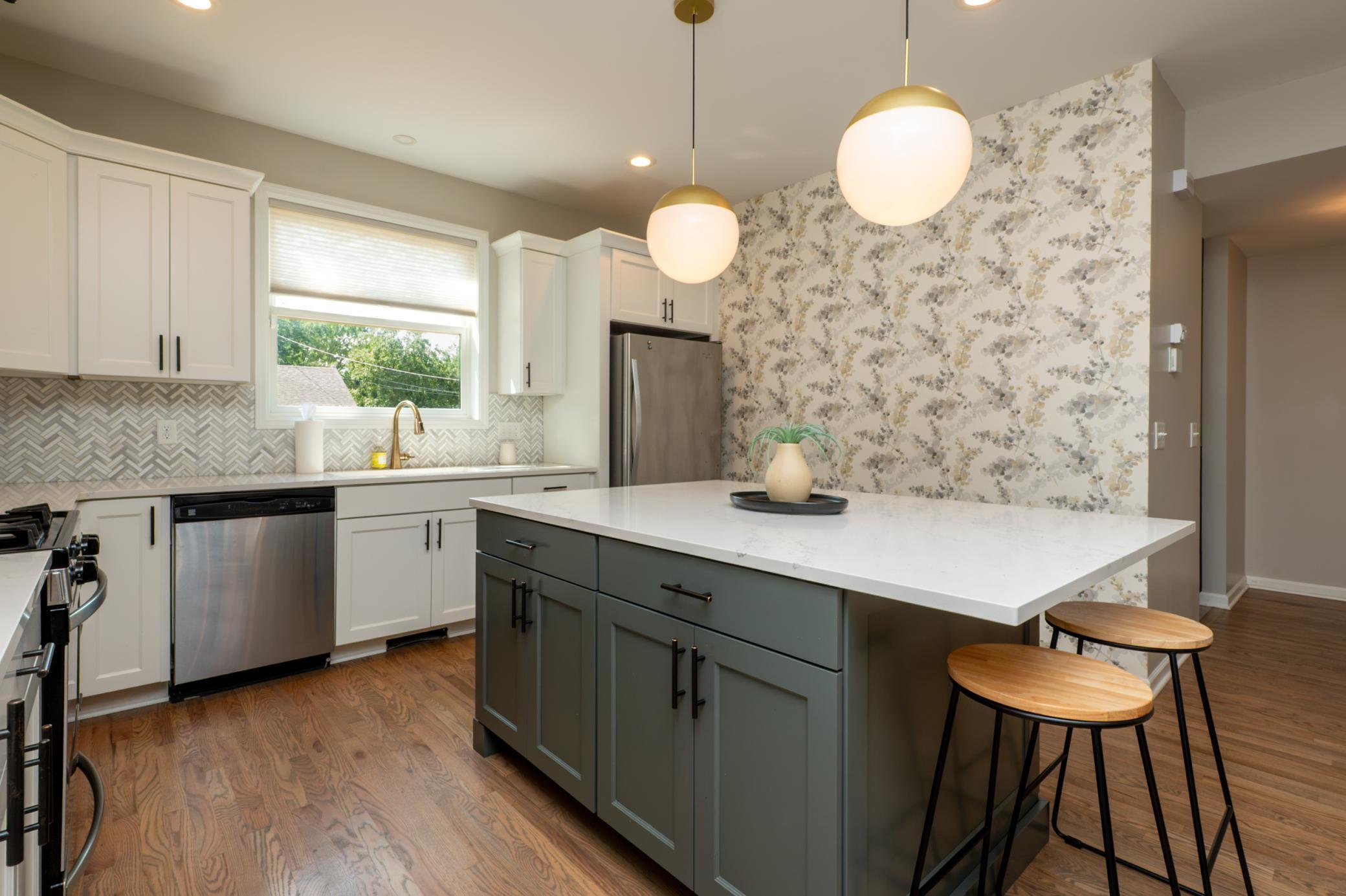 View of Residential at 4101 James Avenue, Minneapolis MN 55412, Minneapolis (13 of 76) - Mike Wilen | Minnesota Team Real Estate