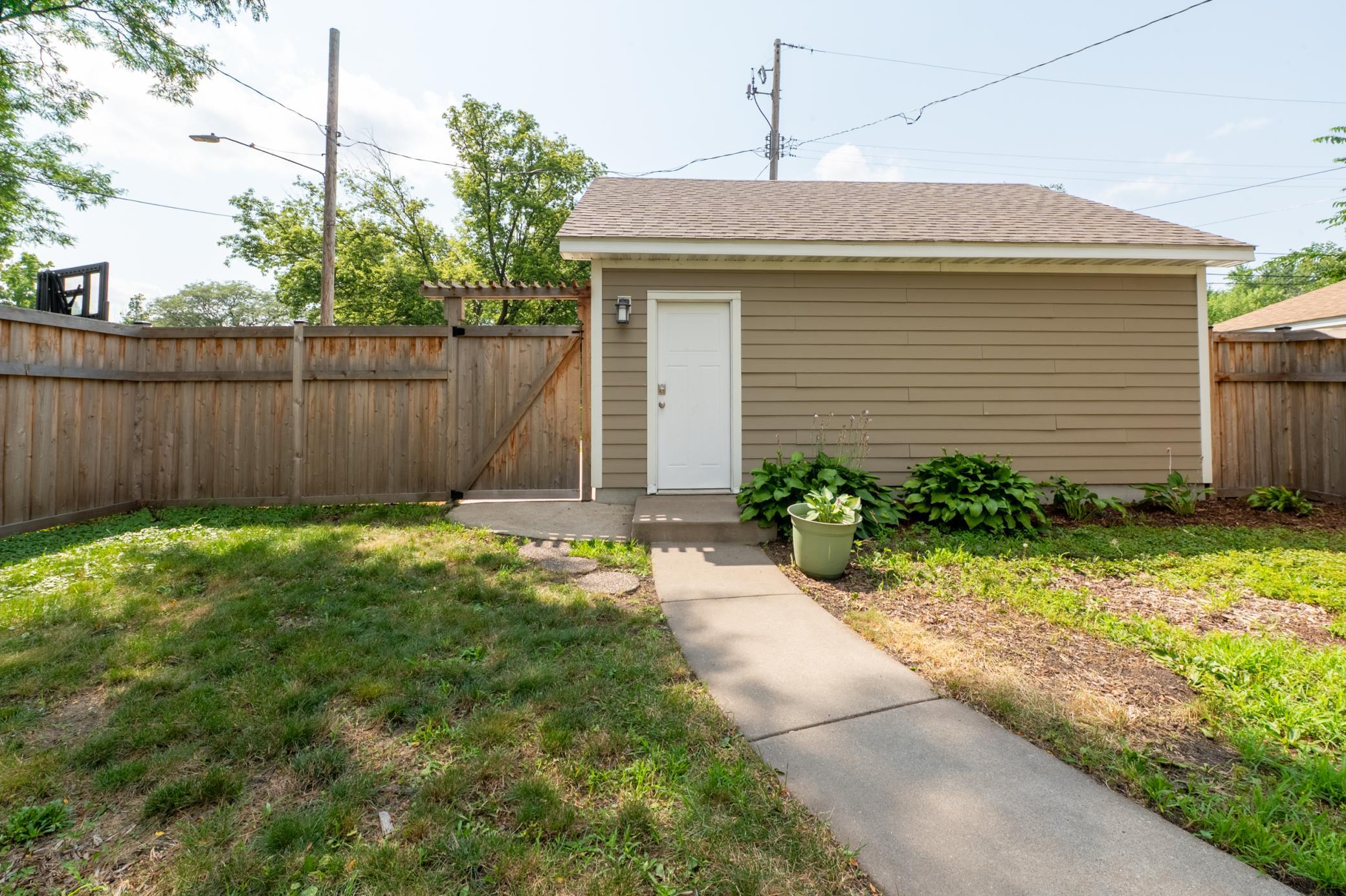 View of Residential at 4101 James Avenue, Minneapolis MN 55412, Minneapolis (54 of 76) - Mike Wilen | Minnesota Team Real Estate