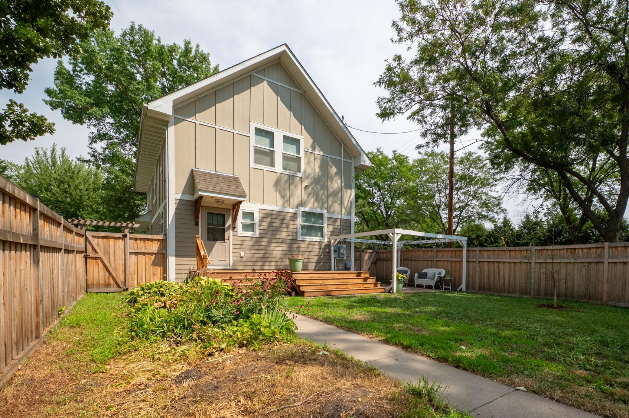 View of Residential at 4101 James Avenue, Minneapolis MN 55412, Minneapolis (48 of 76) - Mike Wilen | Minnesota Team Real Estate