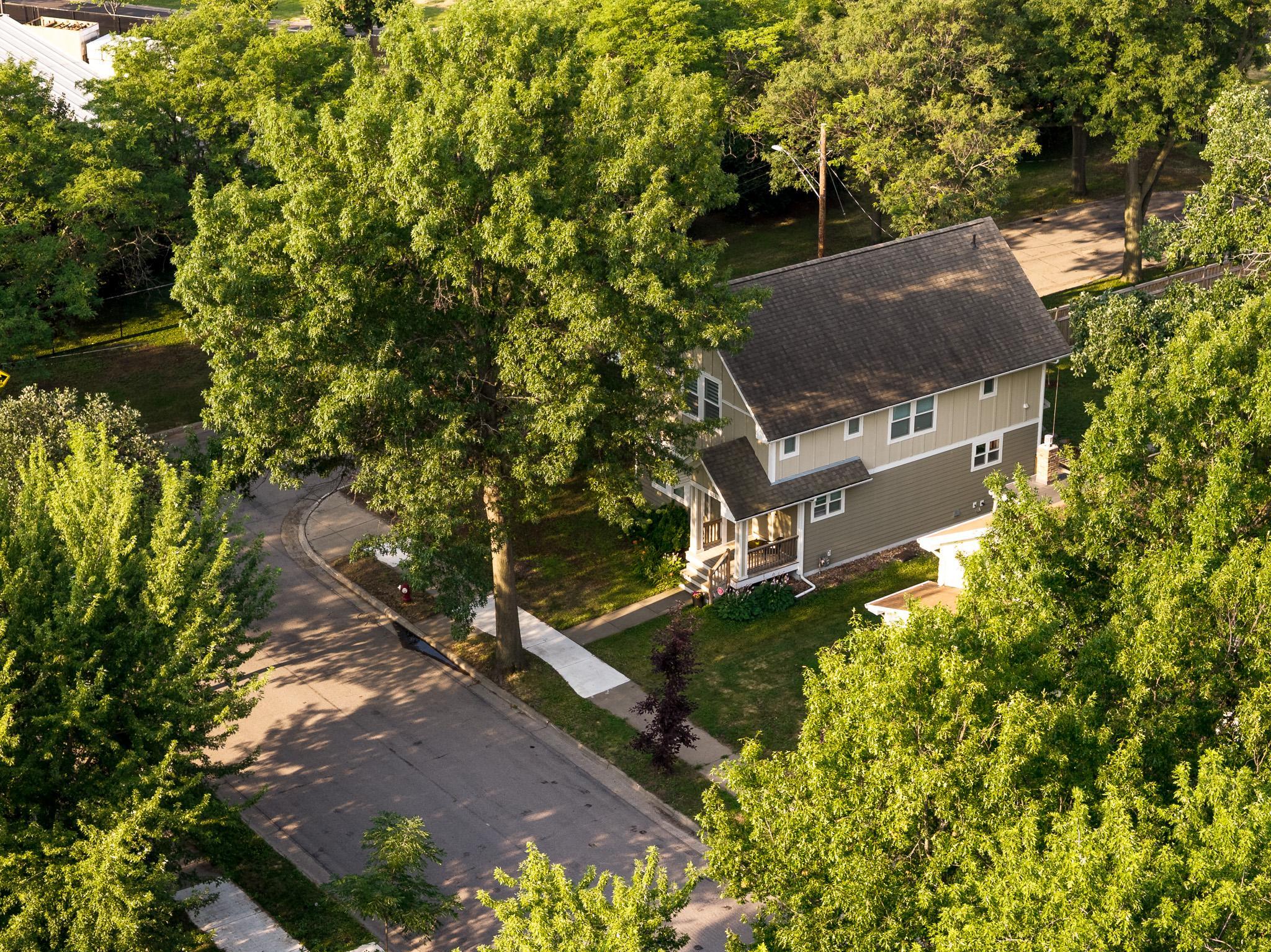 View of Residential at 4101 James Avenue, Minneapolis MN 55412, Minneapolis (68 of 76) - Mike Wilen | Minnesota Team Real Estate