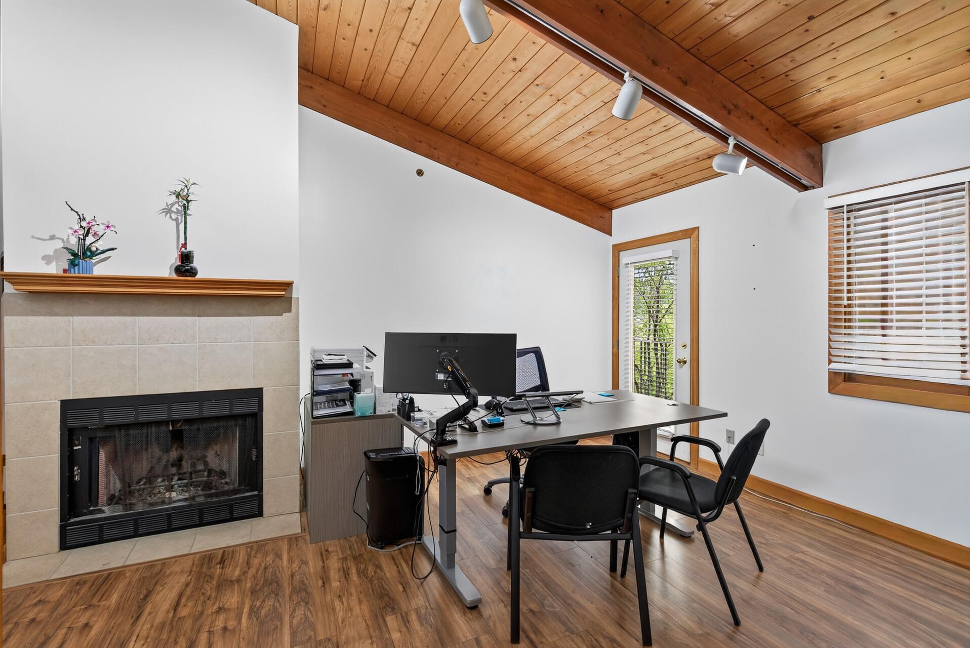 View of Commercial Sale at 14577 Grand Avenue, Burnsville MN 55306, Burnsville (22 of 36) - Mike Wilen | Minnesota Team Real Estate