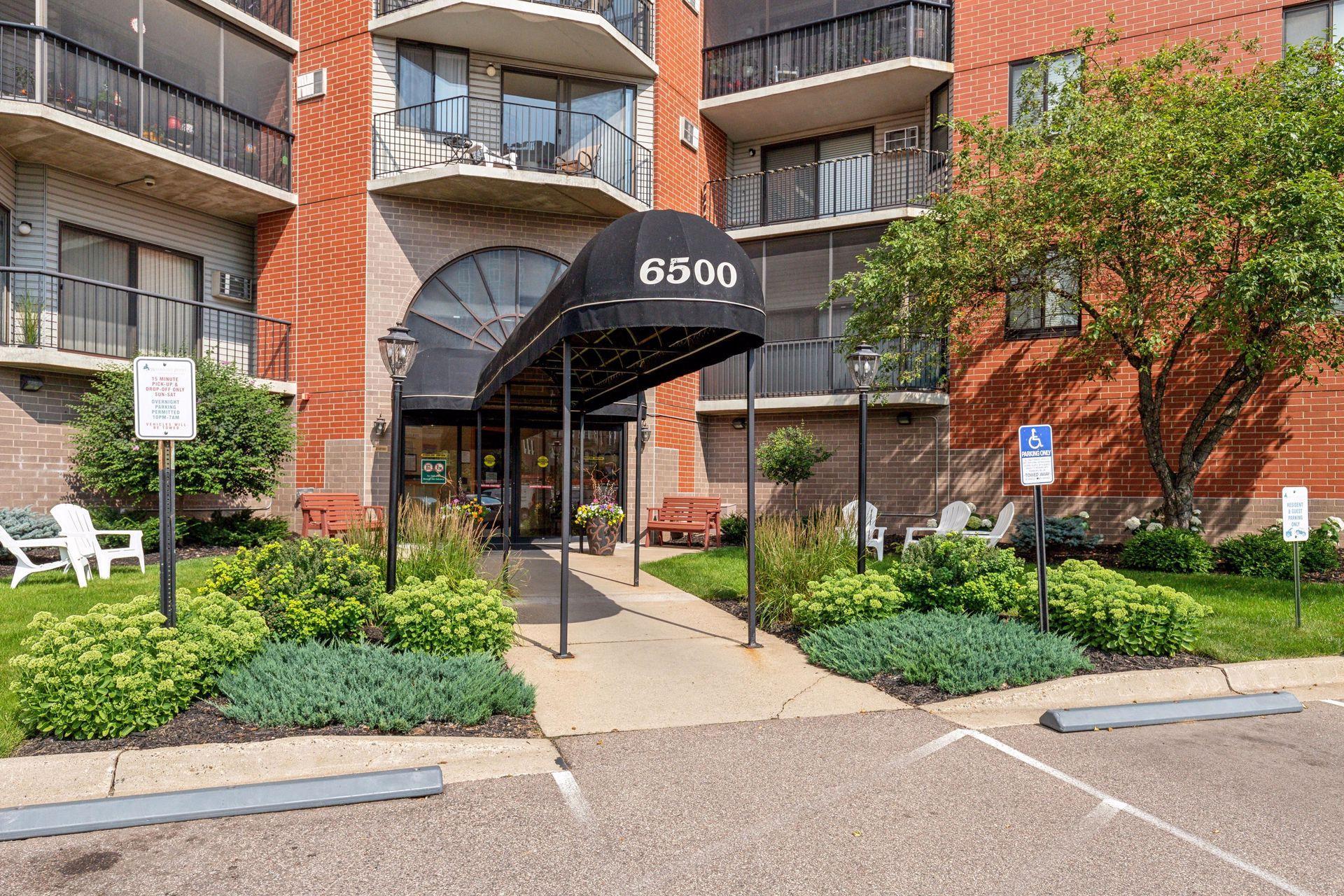View of Residential at 6500 Woodlake Drive #905, Richfield MN 55423, Richfield (24 of 53) - Mike Wilen | Minnesota Team Real Estate