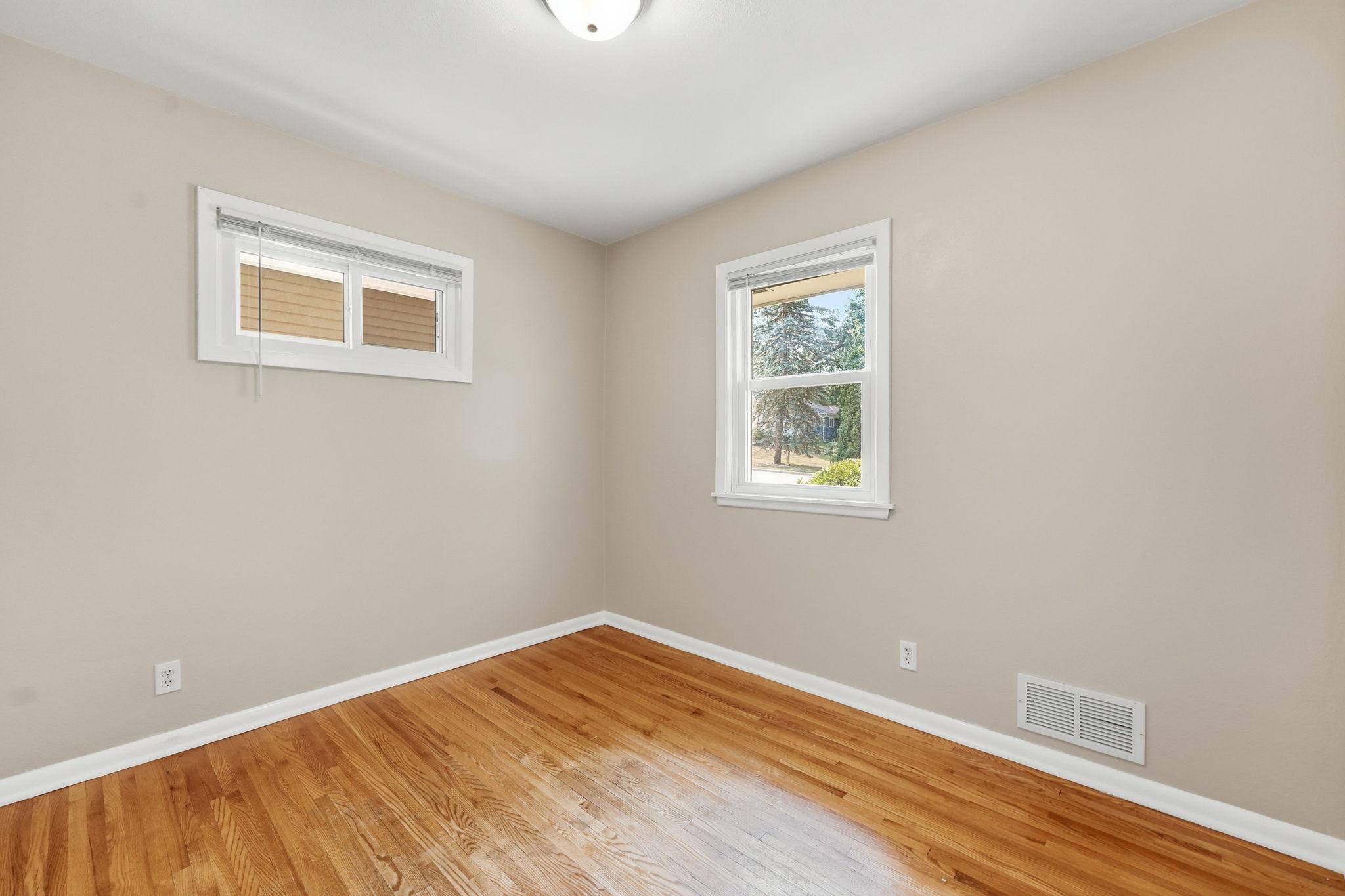 View of Residential at 2481 19th Avenue, North Saint Paul MN 55109, North Saint Paul (11 of 50) - Mike Wilen | Minnesota Team Real Estate