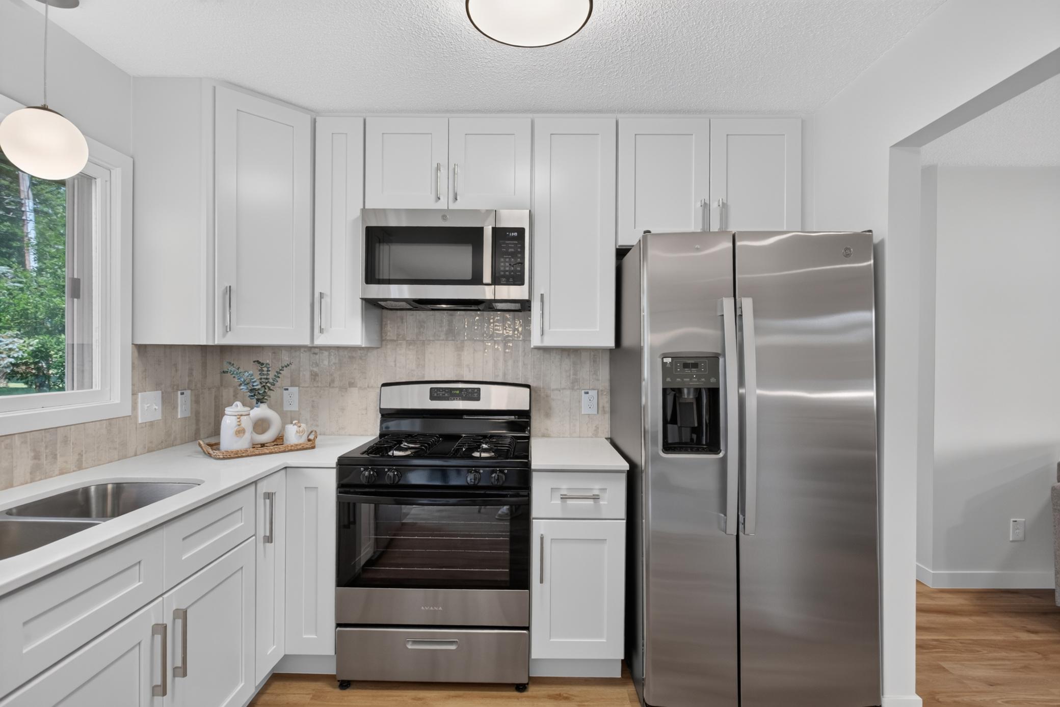 View of Residential at 8055 Zane Avenue, Brooklyn Park MN 55443, Brooklyn Park (8 of 42) - Mike Wilen | Minnesota Team Real Estate