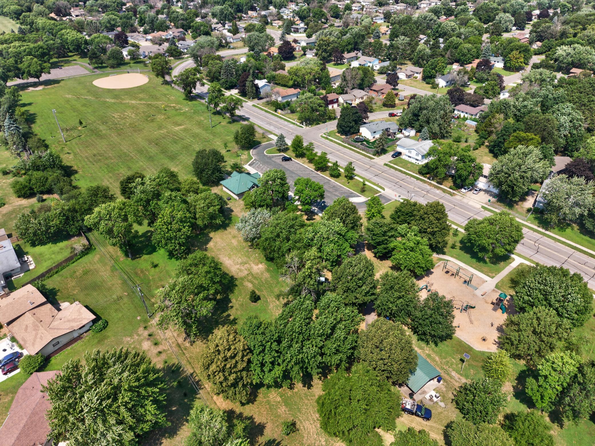 View of Residential at 8055 Zane Avenue, Brooklyn Park MN 55443, Brooklyn Park (39 of 42) - Mike Wilen | Minnesota Team Real Estate