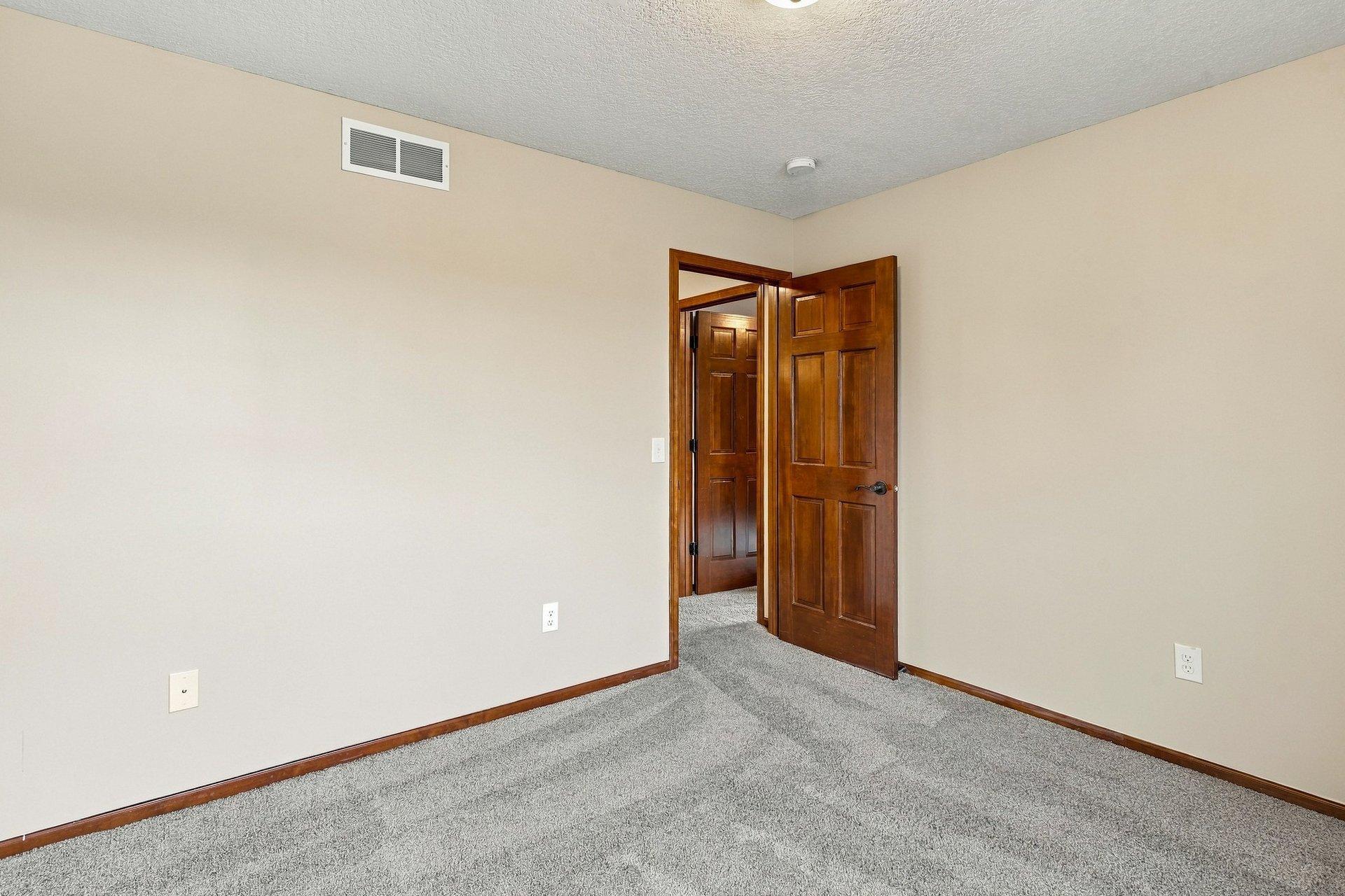 View of Residential at 4905 102nd Trail, Brooklyn Park MN 55443, Brooklyn Park (47 of 54) - Mike Wilen | Minnesota Team Real Estate