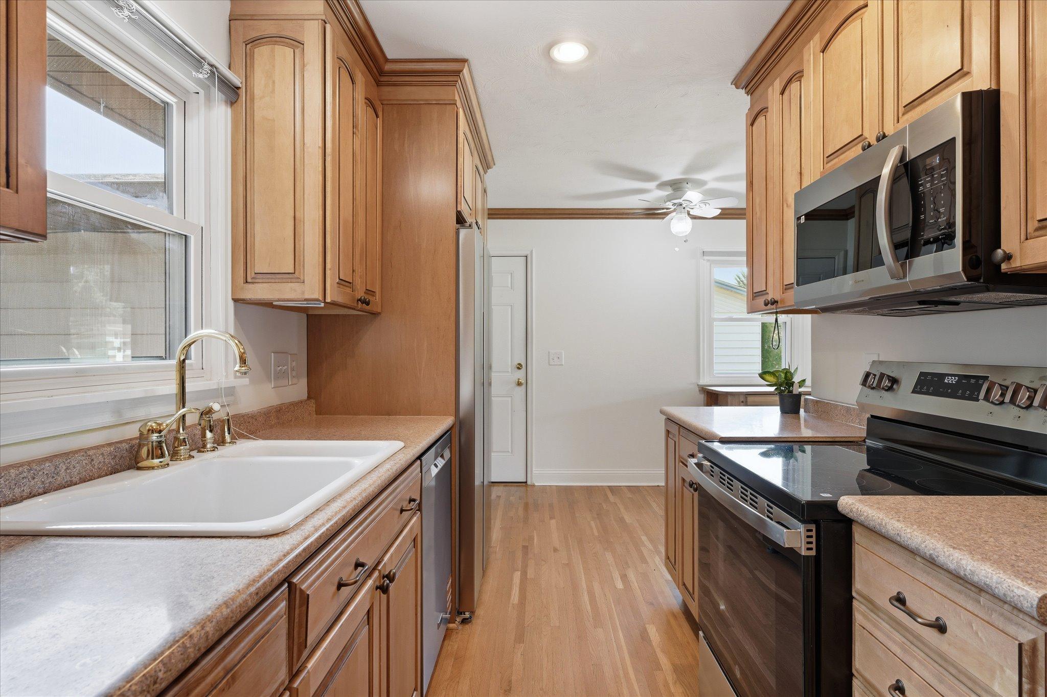 View of Residential at 8137 16th Avenue, Bloomington MN 55425, Bloomington (9 of 31) - Mike Wilen | Minnesota Team Real Estate