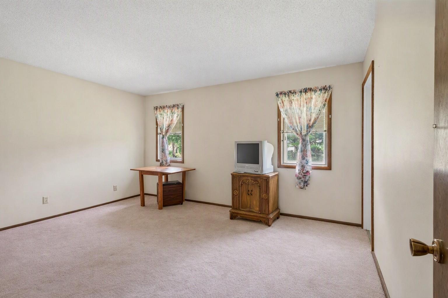 View of Residential at 8292 Indian Boulevard, Cottage Grove MN 55016, Cottage Grove (8 of 16) - Mike Wilen | Minnesota Team Real Estate