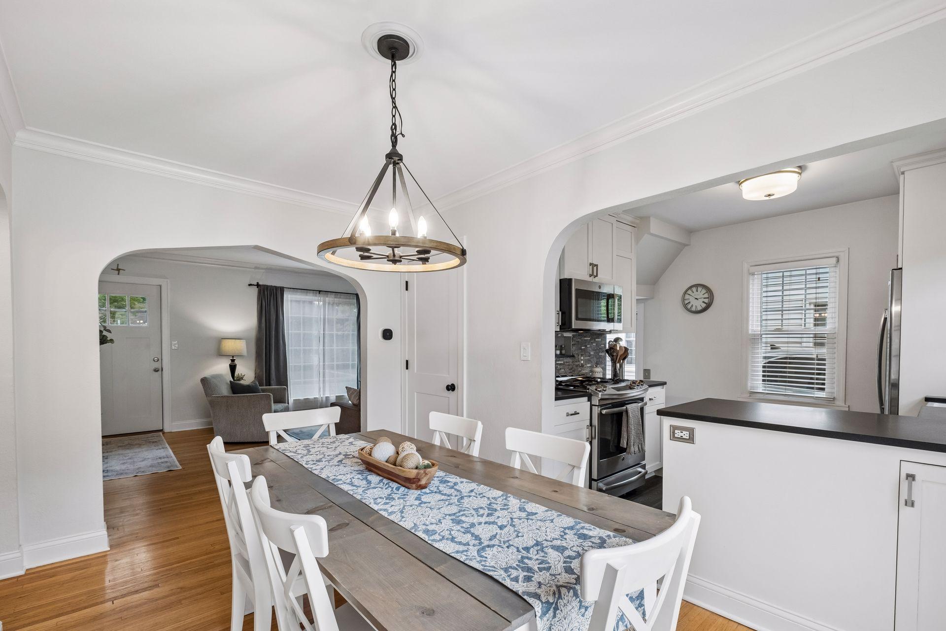 View of Residential at 1581 Griggs Street, Saint Paul MN 55108, Saint Paul (6 of 43) - Mike Wilen | Minnesota Team Real Estate