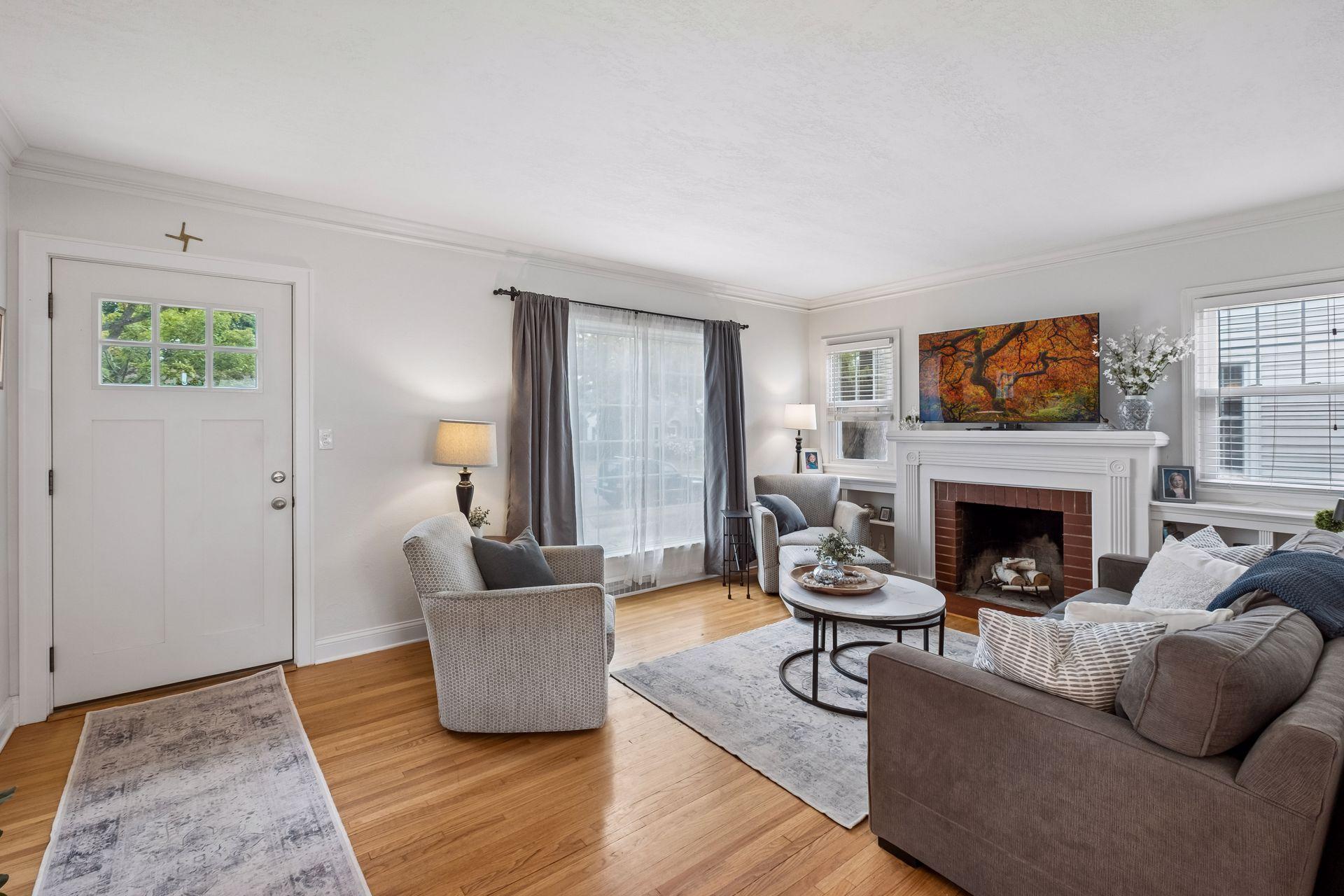 View of Residential at 1581 Griggs Street, Saint Paul MN 55108, Saint Paul (2 of 43) - Mike Wilen | Minnesota Team Real Estate
