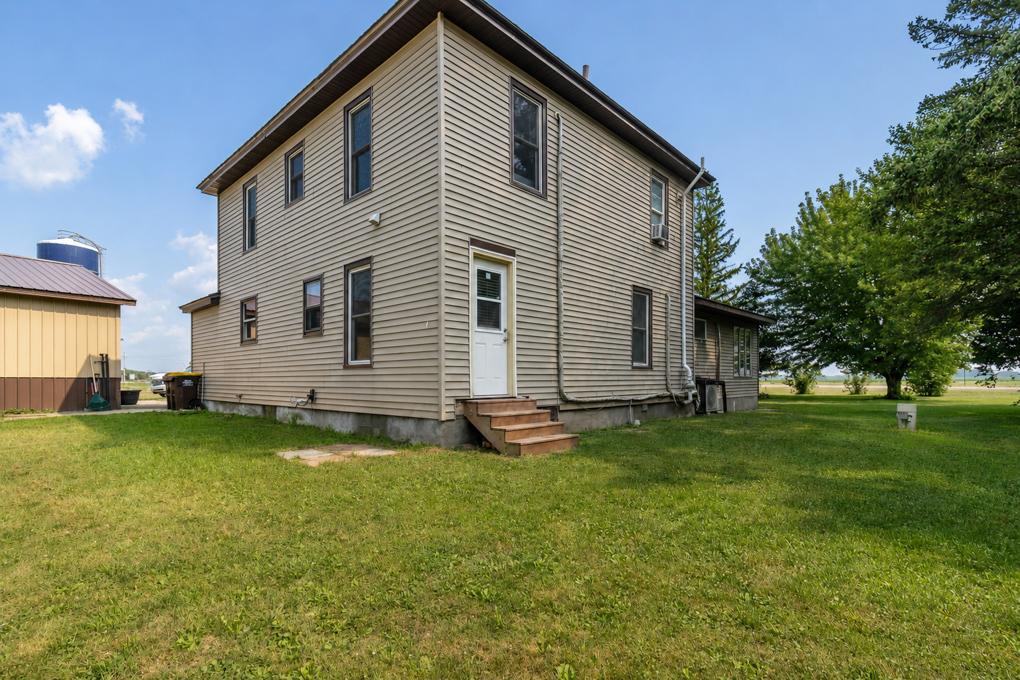 View of Residential at 1024 Le Center Street, Le Center MN 56057, Le Center (45 of 57) - Mike Wilen | Minnesota Team Real Estate