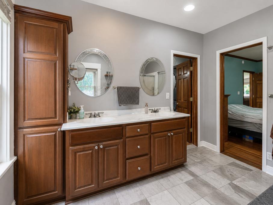 View of Residential at 1024 Le Center Street, Le Center MN 56057, Le Center (20 of 57) - Mike Wilen | Minnesota Team Real Estate