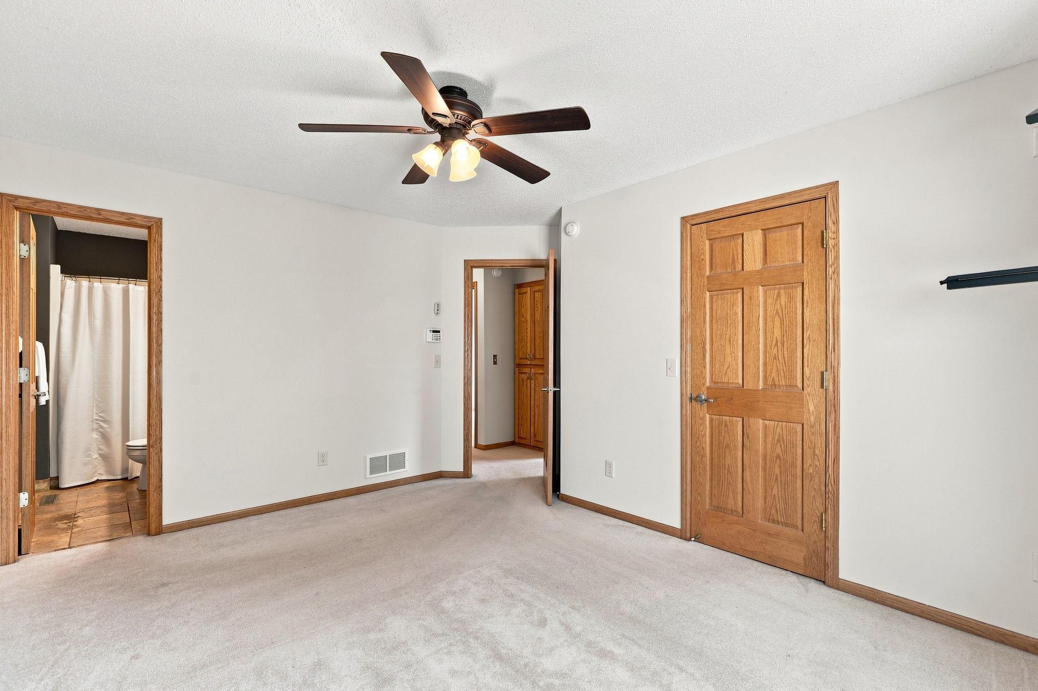 View of Residential at 13525 Oakwood Drive, Rogers MN 55374, Rogers (18 of 32) - Mike Wilen | Minnesota Team Real Estate