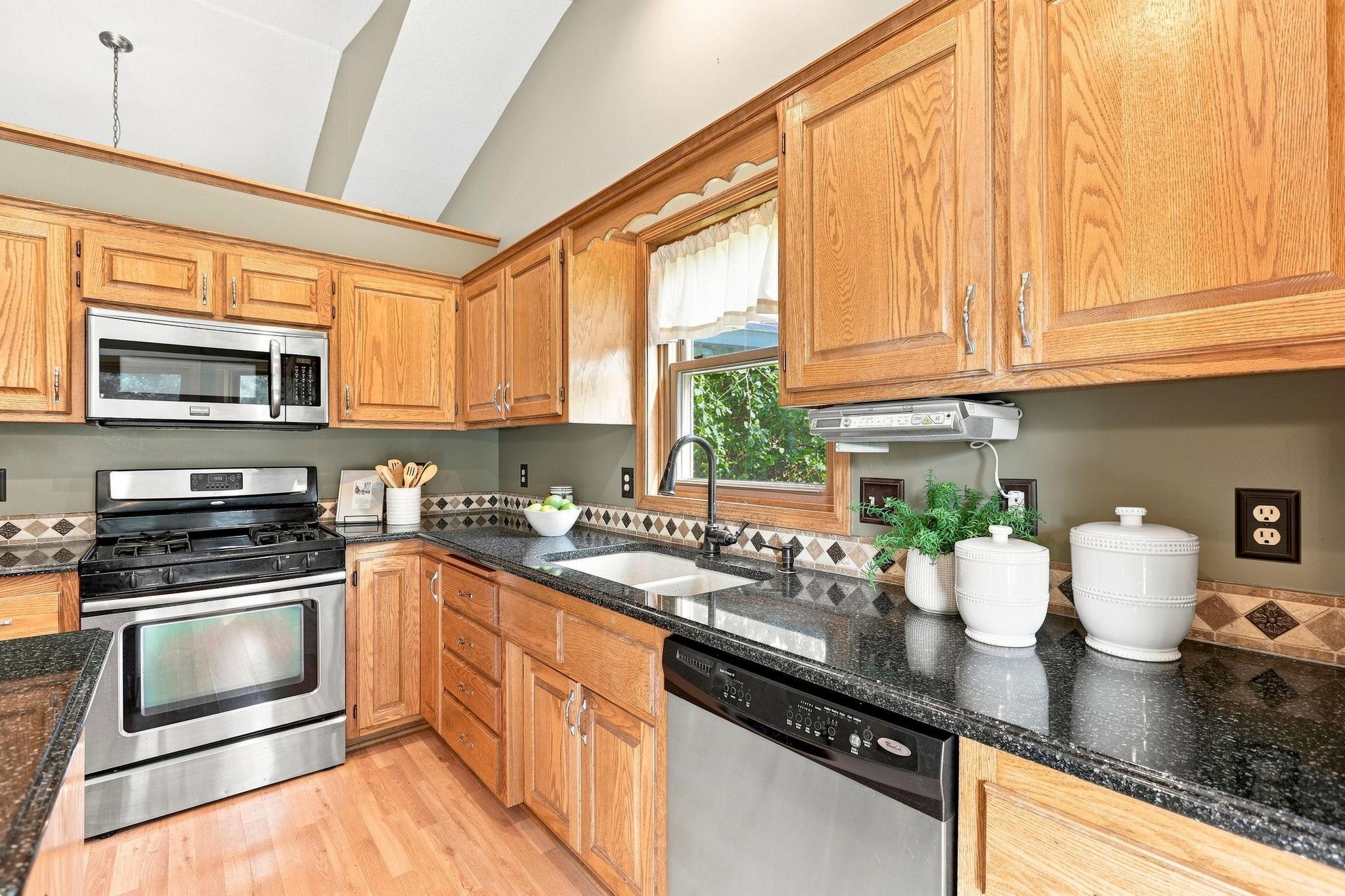View of Residential at 13525 Oakwood Drive, Rogers MN 55374, Rogers (8 of 32) - Mike Wilen | Minnesota Team Real Estate
