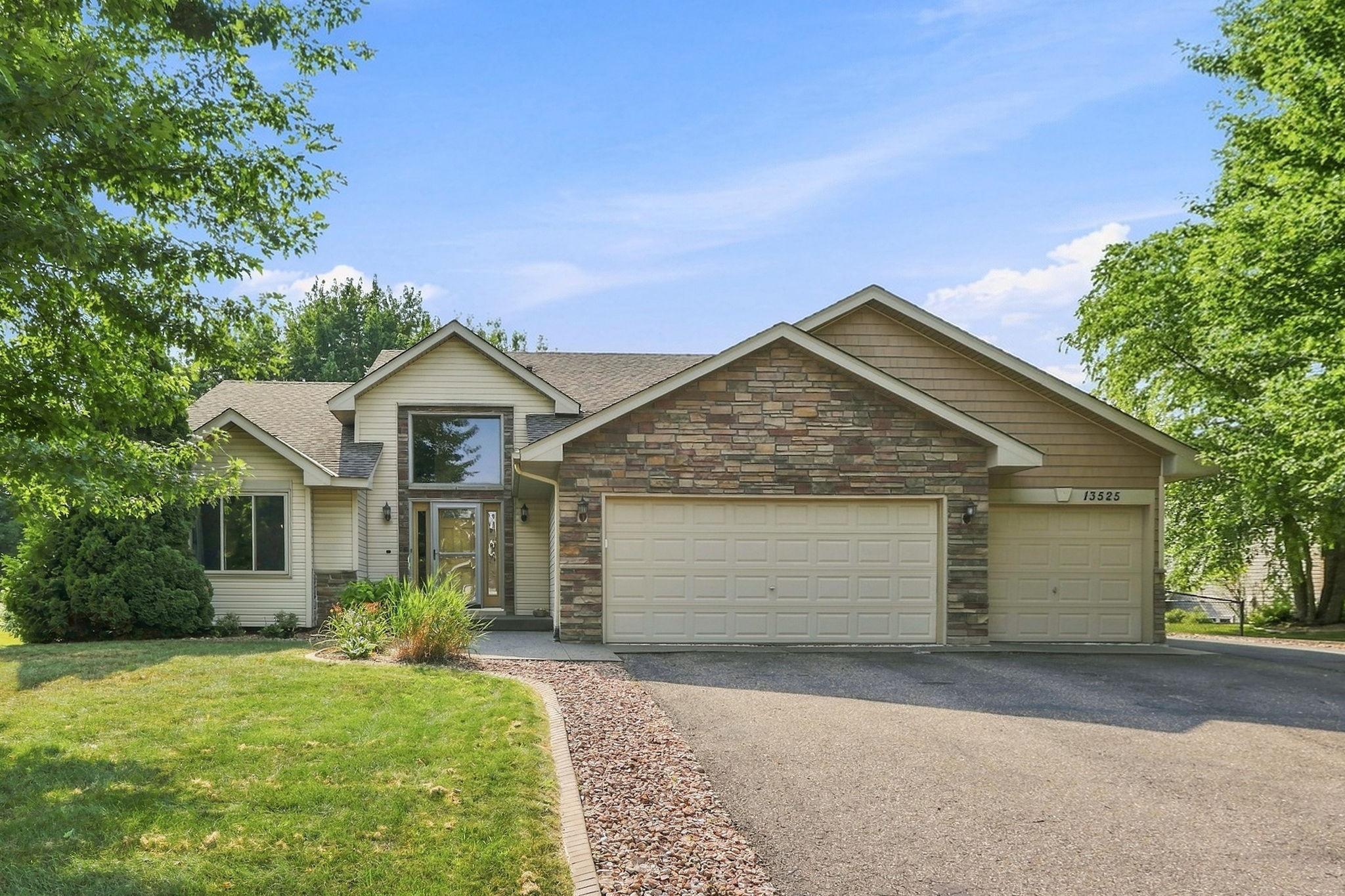 View of Single Family at 13525 Oakwood Drive, Rogers - Mike Wilen | Minnesota Team Real Estate