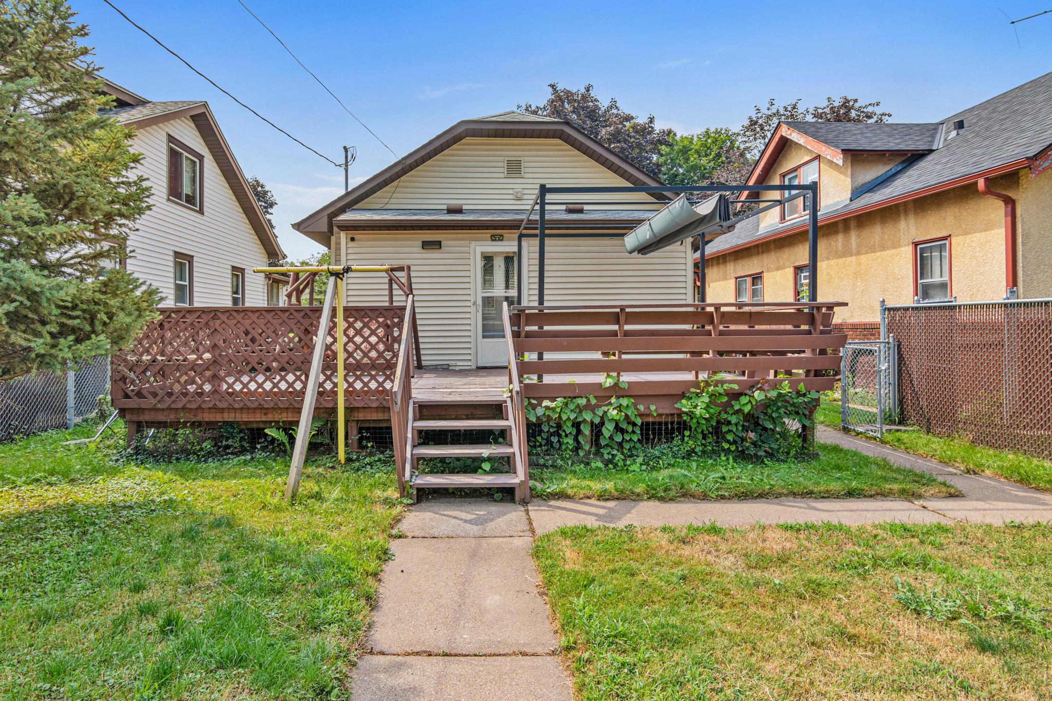 View of Residential at 971 Lawson Avenue, Saint Paul MN 55106, Saint Paul (25 of 33) - Mike Wilen | Minnesota Team Real Estate
