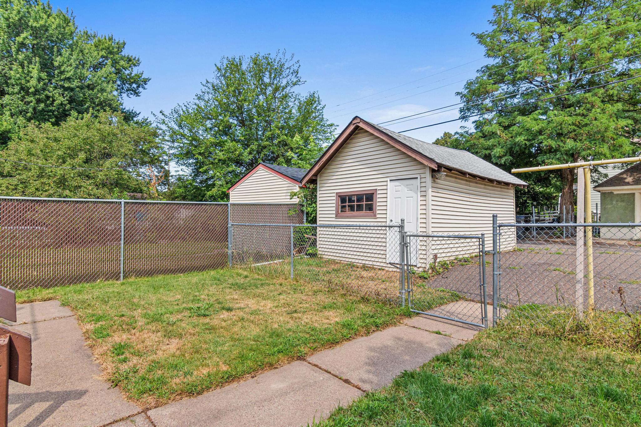 View of Residential at 971 Lawson Avenue, Saint Paul MN 55106, Saint Paul (24 of 33) - Mike Wilen | Minnesota Team Real Estate