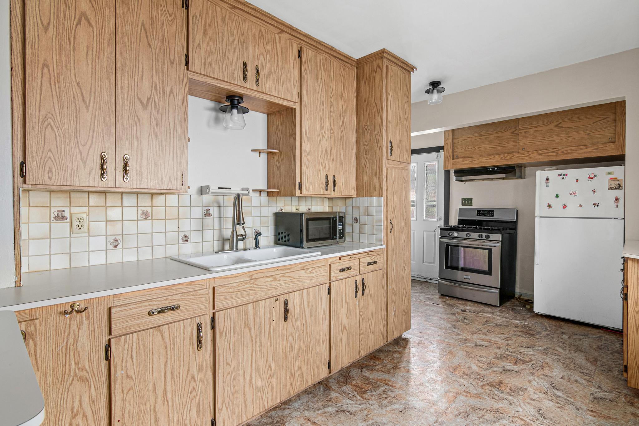 View of Residential at 971 Lawson Avenue, Saint Paul MN 55106, Saint Paul (9 of 33) - Mike Wilen | Minnesota Team Real Estate
