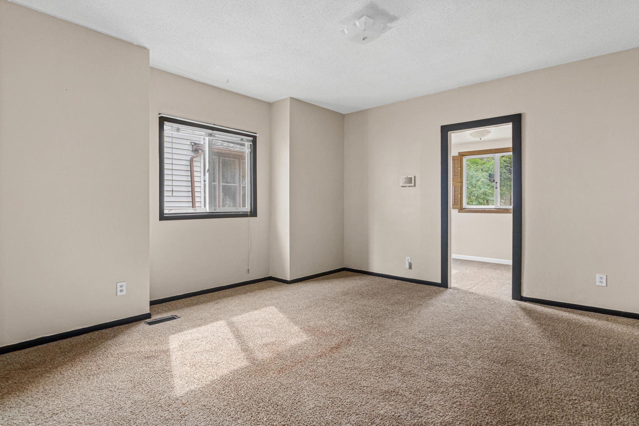 View of Residential at 971 Lawson Avenue, Saint Paul MN 55106, Saint Paul (6 of 33) - Mike Wilen | Minnesota Team Real Estate
