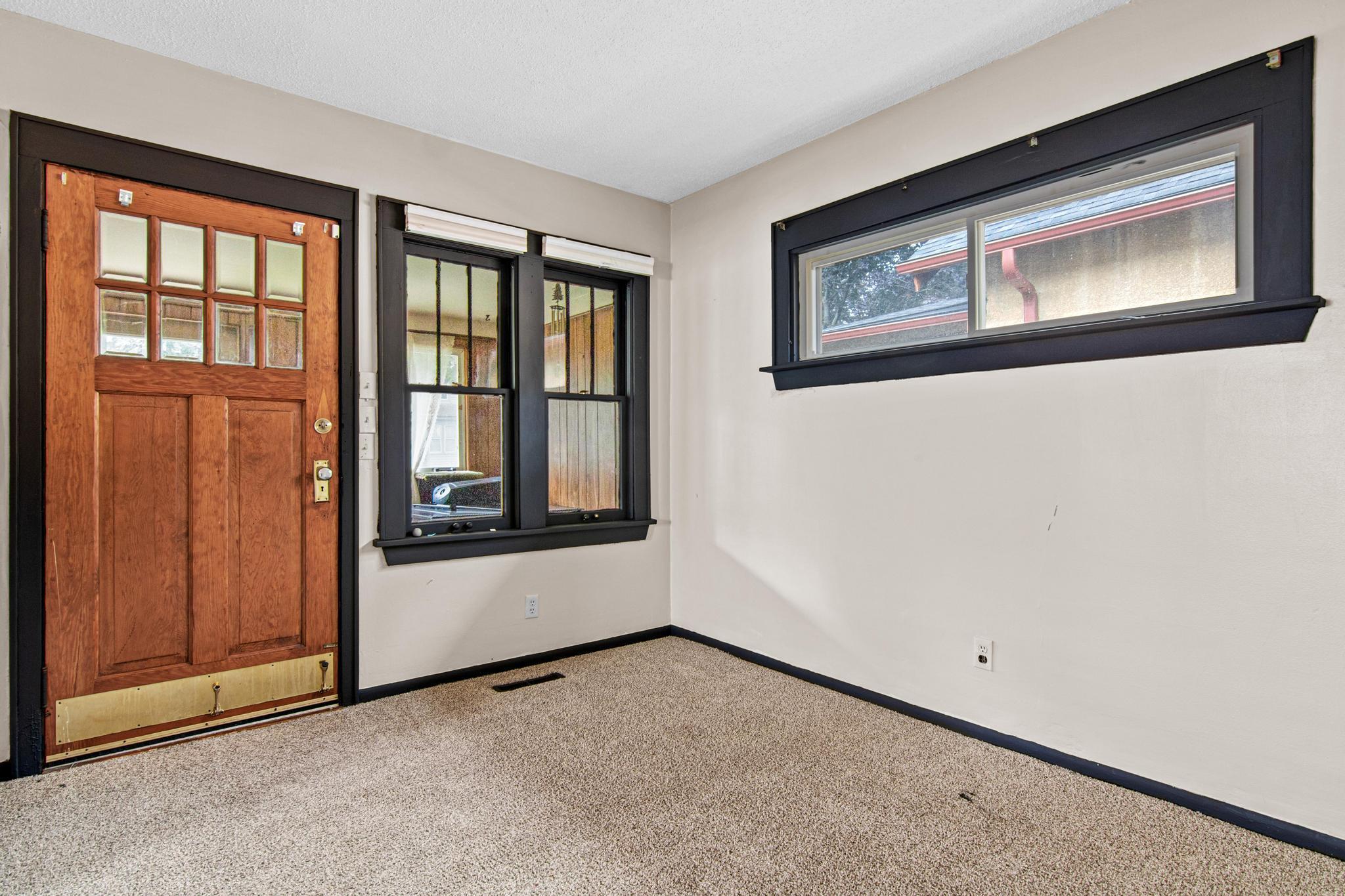 View of Residential at 971 Lawson Avenue, Saint Paul MN 55106, Saint Paul (2 of 33) - Mike Wilen | Minnesota Team Real Estate