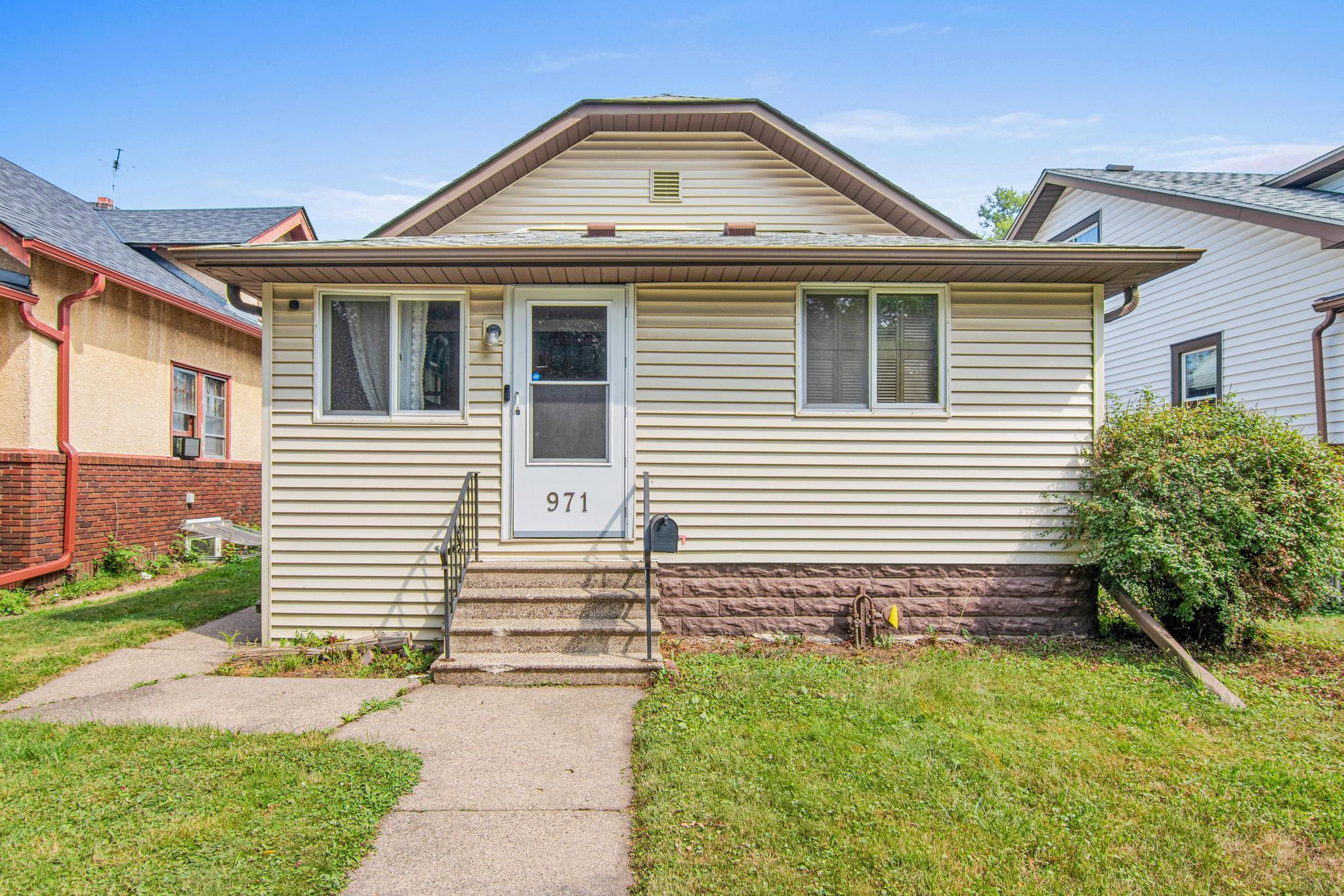 View of Residential at 971 Lawson Avenue, Saint Paul MN 55106, Saint Paul (29 of 33) - Mike Wilen | Minnesota Team Real Estate