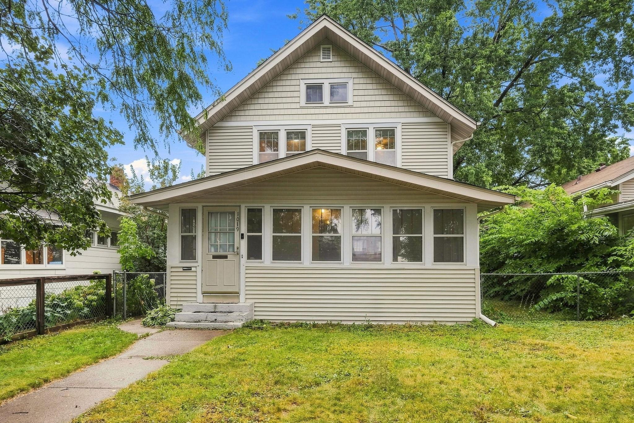 View of Single Family at 1019 Sherburne Avenue, Saint Paul - Mike Wilen | Minnesota Team Real Estate