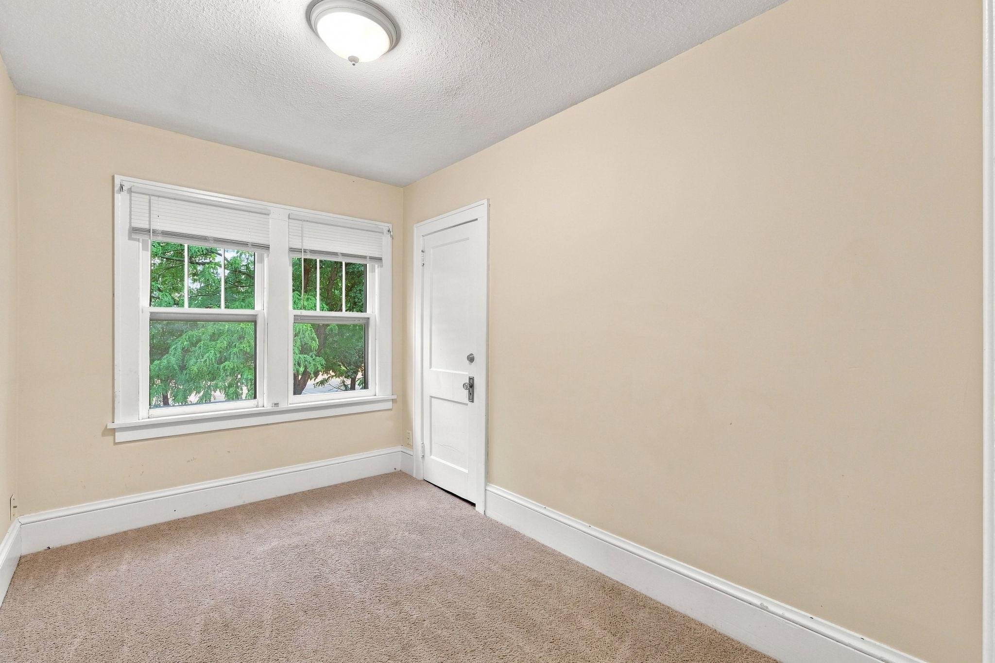 View of Residential at 1019 Sherburne Avenue, Saint Paul MN 55104, Saint Paul (13 of 20) - Mike Wilen | Minnesota Team Real Estate
