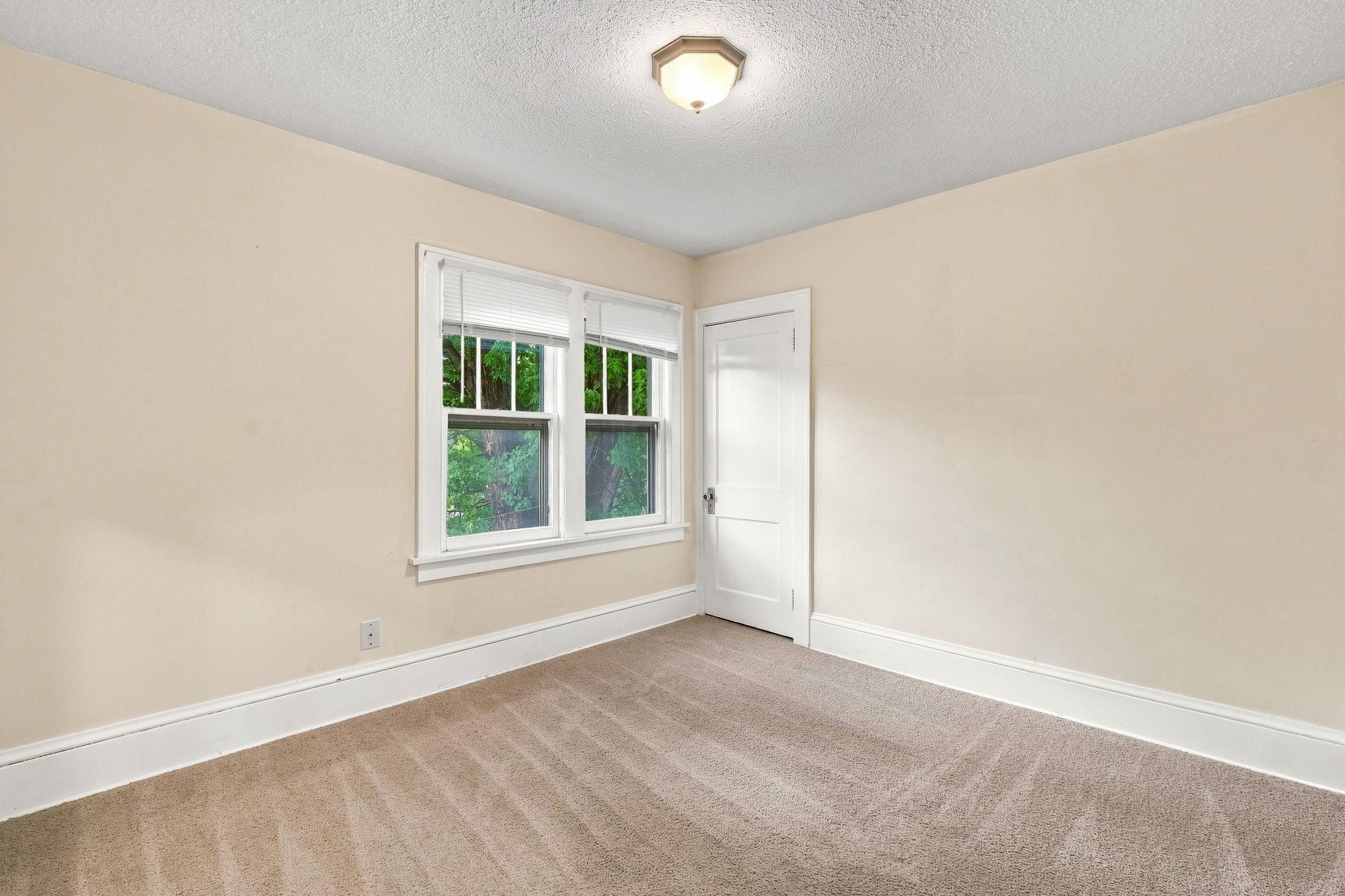 View of Residential at 1019 Sherburne Avenue, Saint Paul MN 55104, Saint Paul (12 of 20) - Mike Wilen | Minnesota Team Real Estate