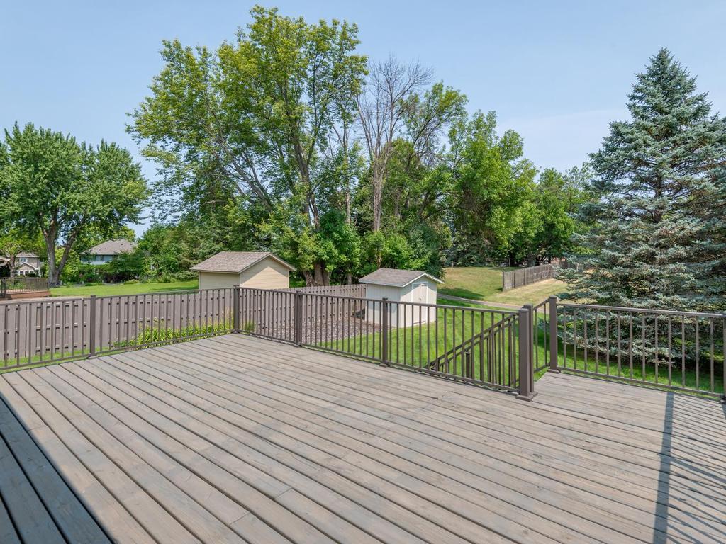 View of Residential at 7926 Chesshire Lane, Maple Grove MN 55311, Maple Grove (28 of 33) - Mike Wilen | Minnesota Team Real Estate