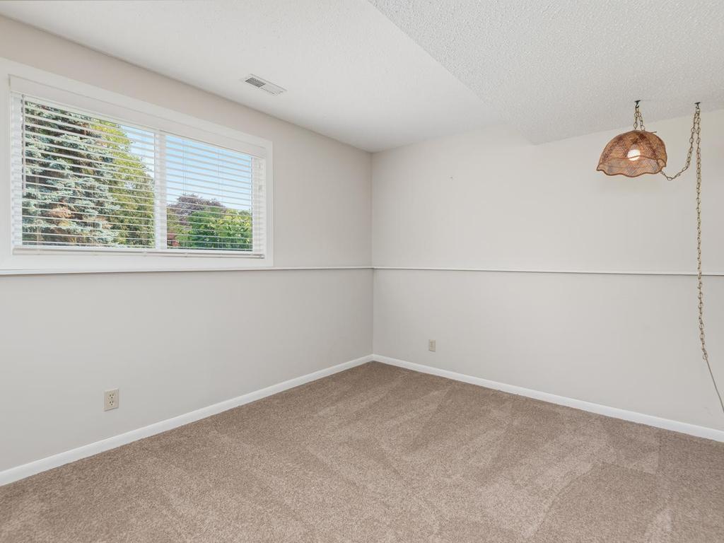 View of Residential at 7926 Chesshire Lane, Maple Grove MN 55311, Maple Grove (23 of 33) - Mike Wilen | Minnesota Team Real Estate
