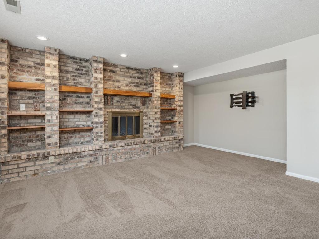 View of Residential at 7926 Chesshire Lane, Maple Grove MN 55311, Maple Grove (22 of 33) - Mike Wilen | Minnesota Team Real Estate