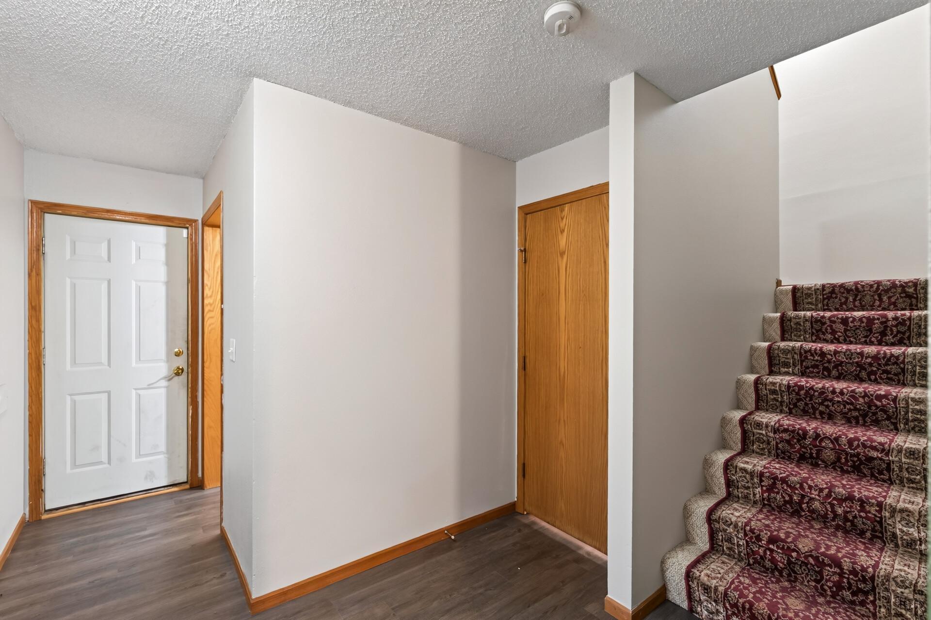 View of Residential at 2321 Lyndale Avenue, Minneapolis MN 55411, Minneapolis (11 of 29) - Mike Wilen | Minnesota Team Real Estate