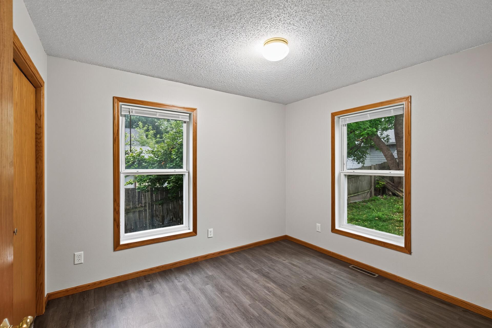 View of Residential at 2321 Lyndale Avenue, Minneapolis MN 55411, Minneapolis (13 of 29) - Mike Wilen | Minnesota Team Real Estate