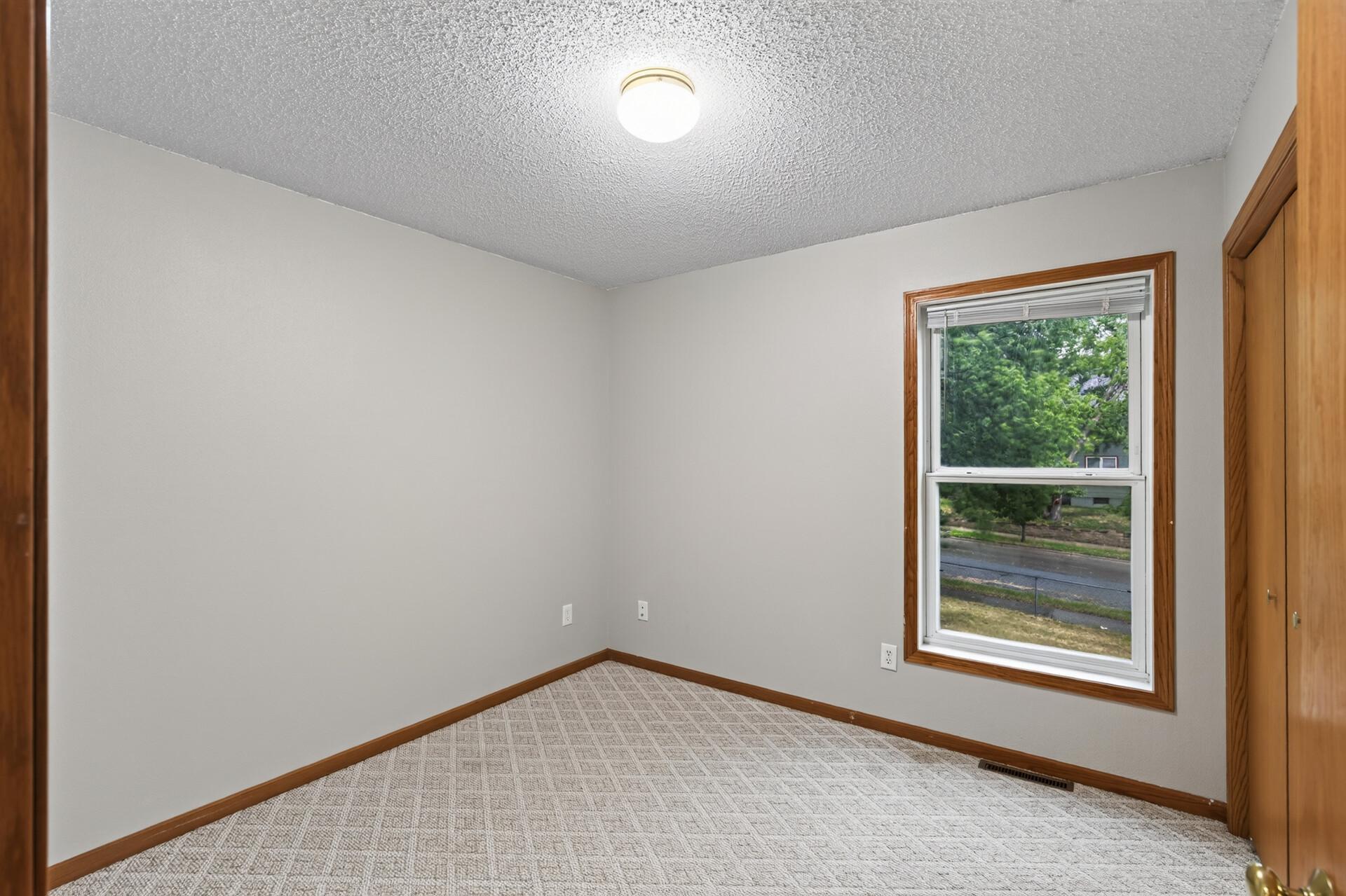 View of Residential at 2321 Lyndale Avenue, Minneapolis MN 55411, Minneapolis (19 of 29) - Mike Wilen | Minnesota Team Real Estate