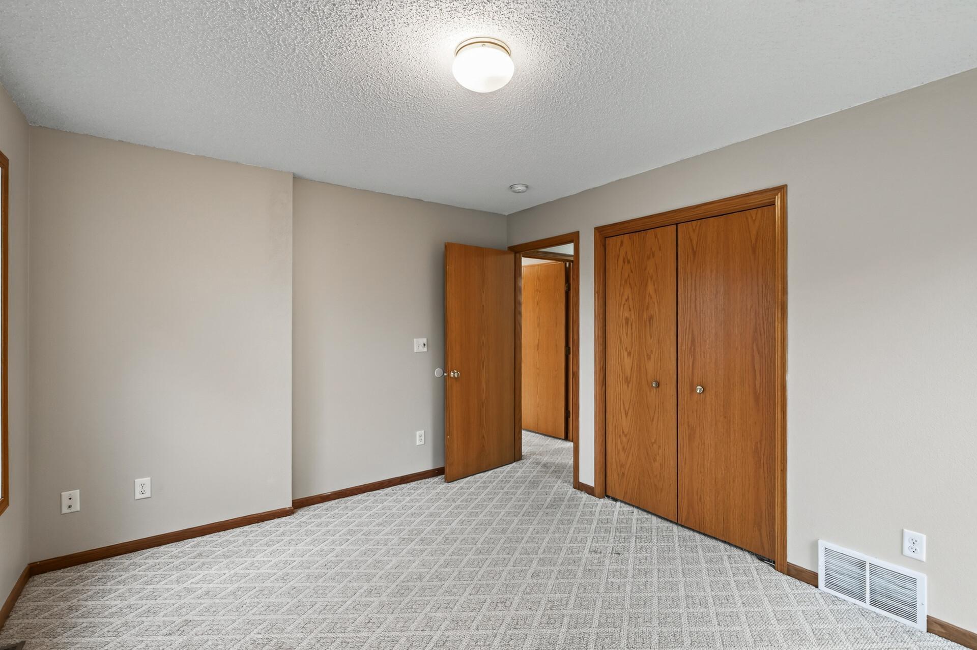 View of Residential at 2321 Lyndale Avenue, Minneapolis MN 55411, Minneapolis (22 of 29) - Mike Wilen | Minnesota Team Real Estate