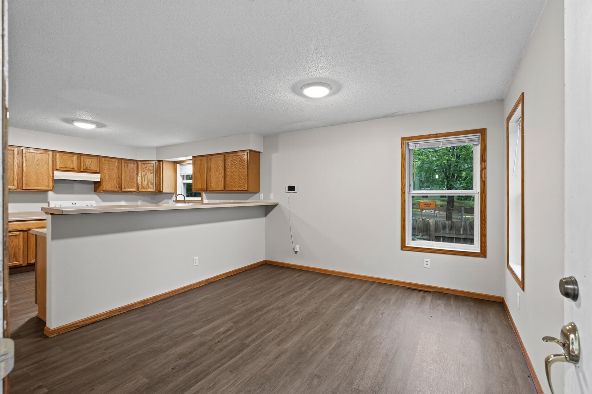 View of Residential at 2321 Lyndale Avenue, Minneapolis MN 55411, Minneapolis (2 of 29) - Mike Wilen | Minnesota Team Real Estate