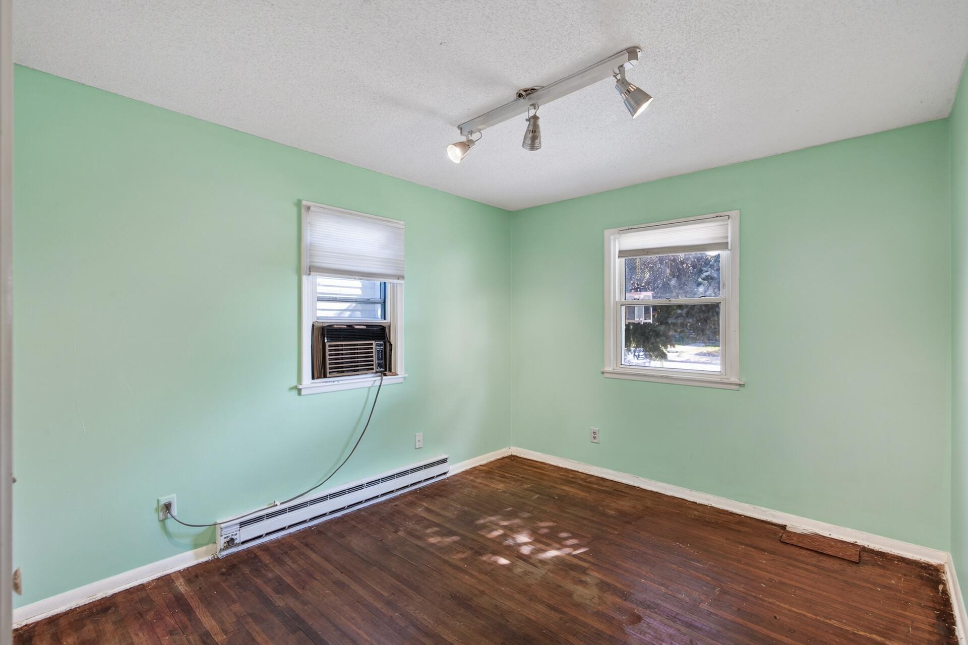 View of Residential at 5111 James Avenue, Minneapolis MN 55430, Minneapolis (9 of 24) - Mike Wilen | Minnesota Team Real Estate