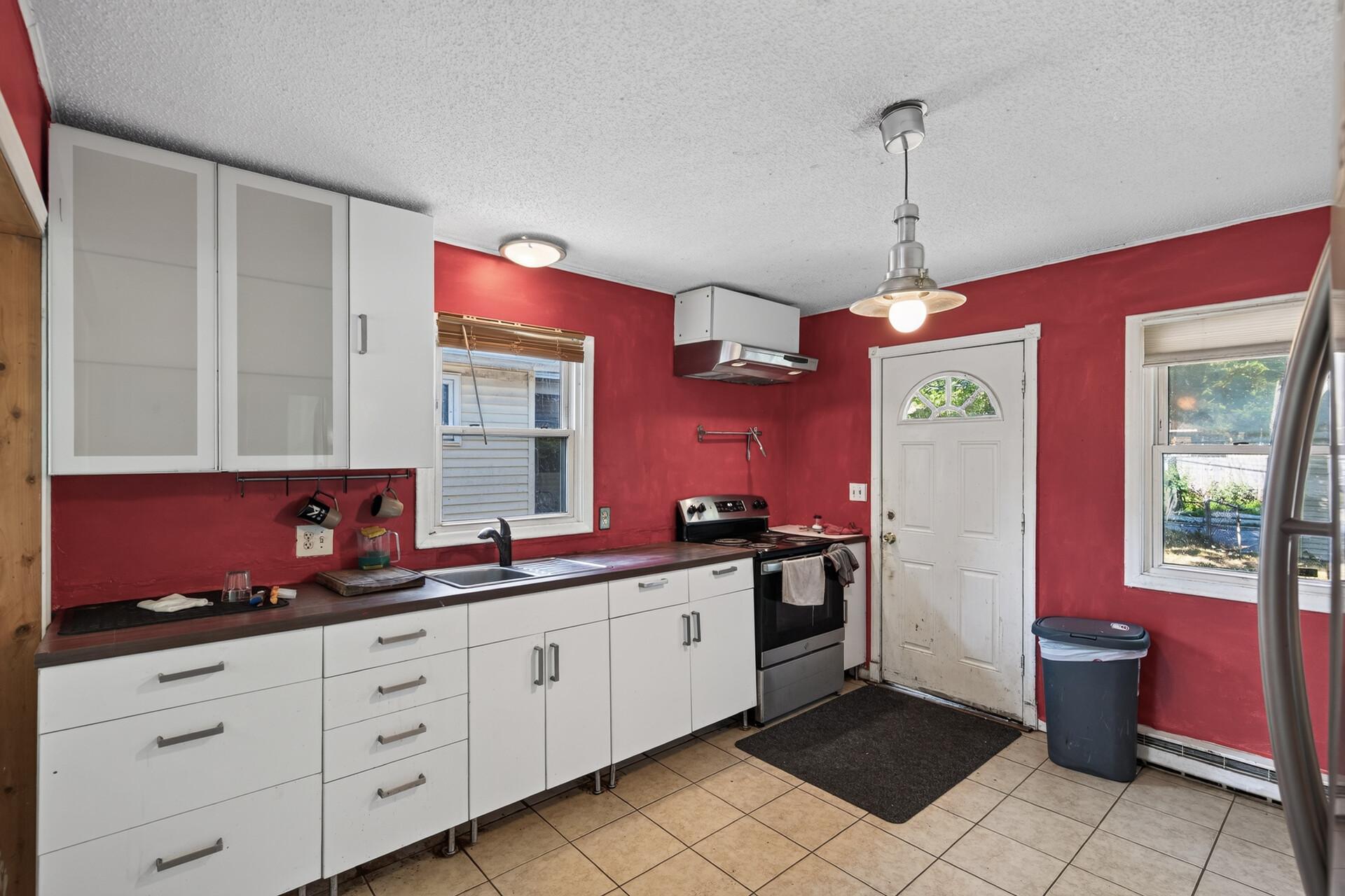 View of Residential at 5111 James Avenue, Minneapolis MN 55430, Minneapolis (8 of 24) - Mike Wilen | Minnesota Team Real Estate