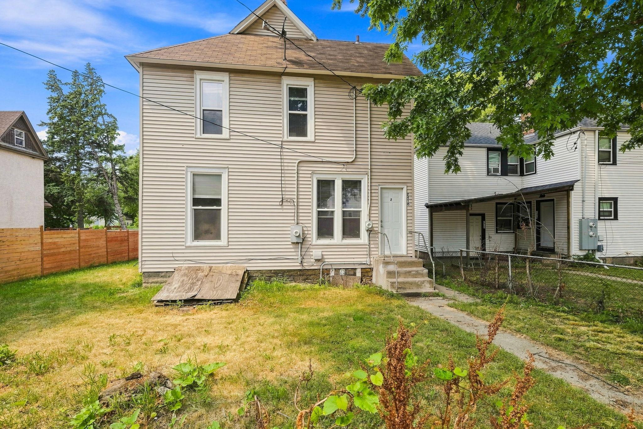 View of Residential Income at 2410 James Avenue, Minneapolis MN 55411, Minneapolis (31 of 35) - Mike Wilen | Minnesota Team Real Estate