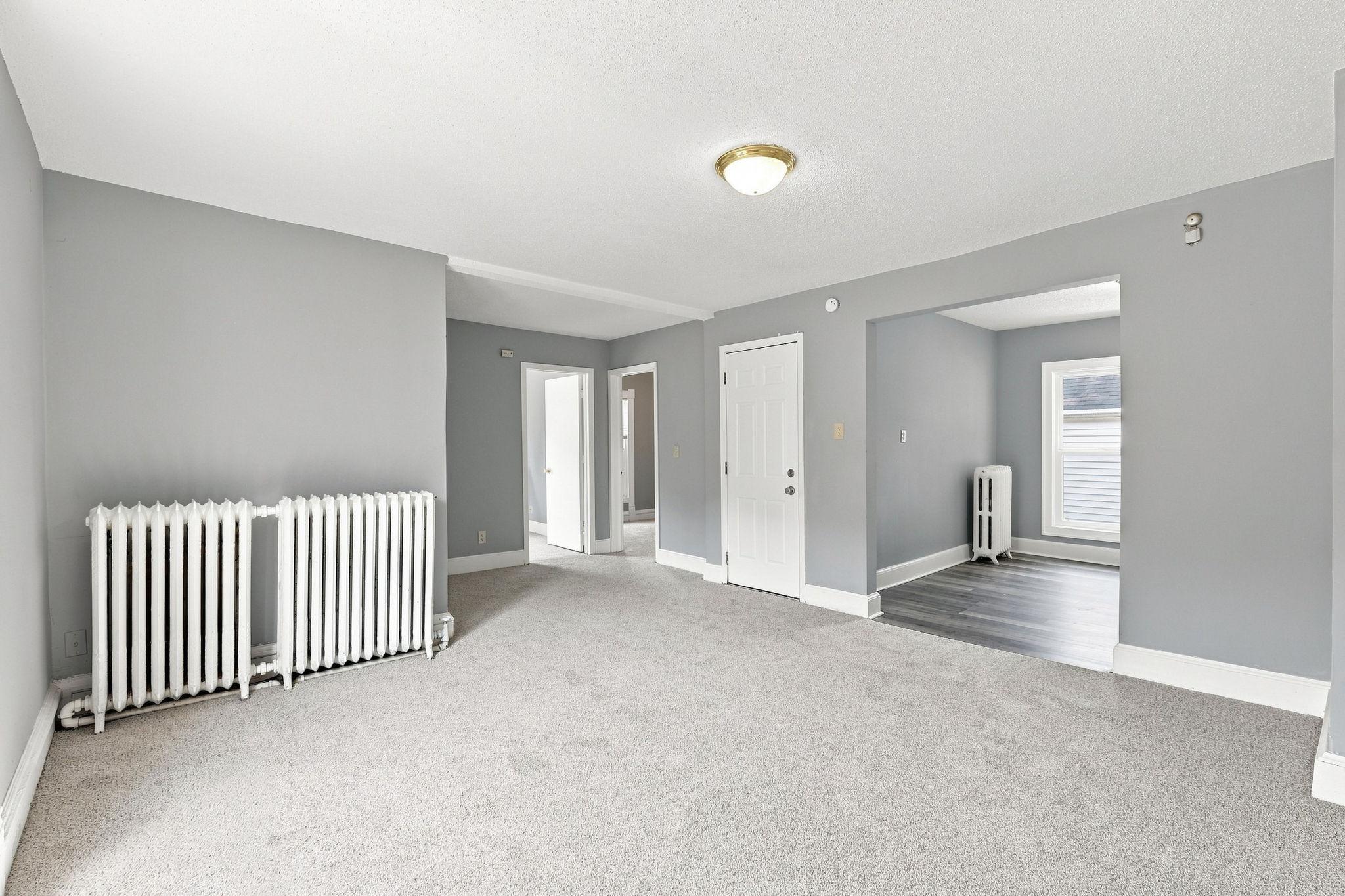 View of Residential Income at 2410 James Avenue, Minneapolis MN 55411, Minneapolis (28 of 35) - Mike Wilen | Minnesota Team Real Estate