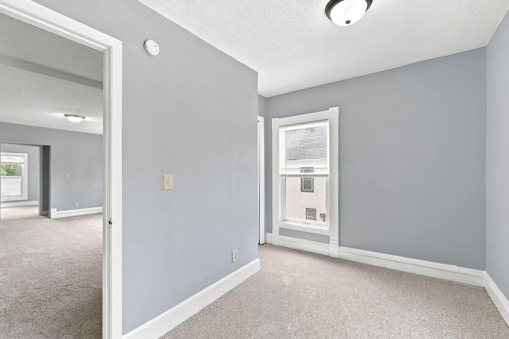 View of Residential Income at 2410 James Avenue, Minneapolis MN 55411, Minneapolis (20 of 35) - Mike Wilen | Minnesota Team Real Estate