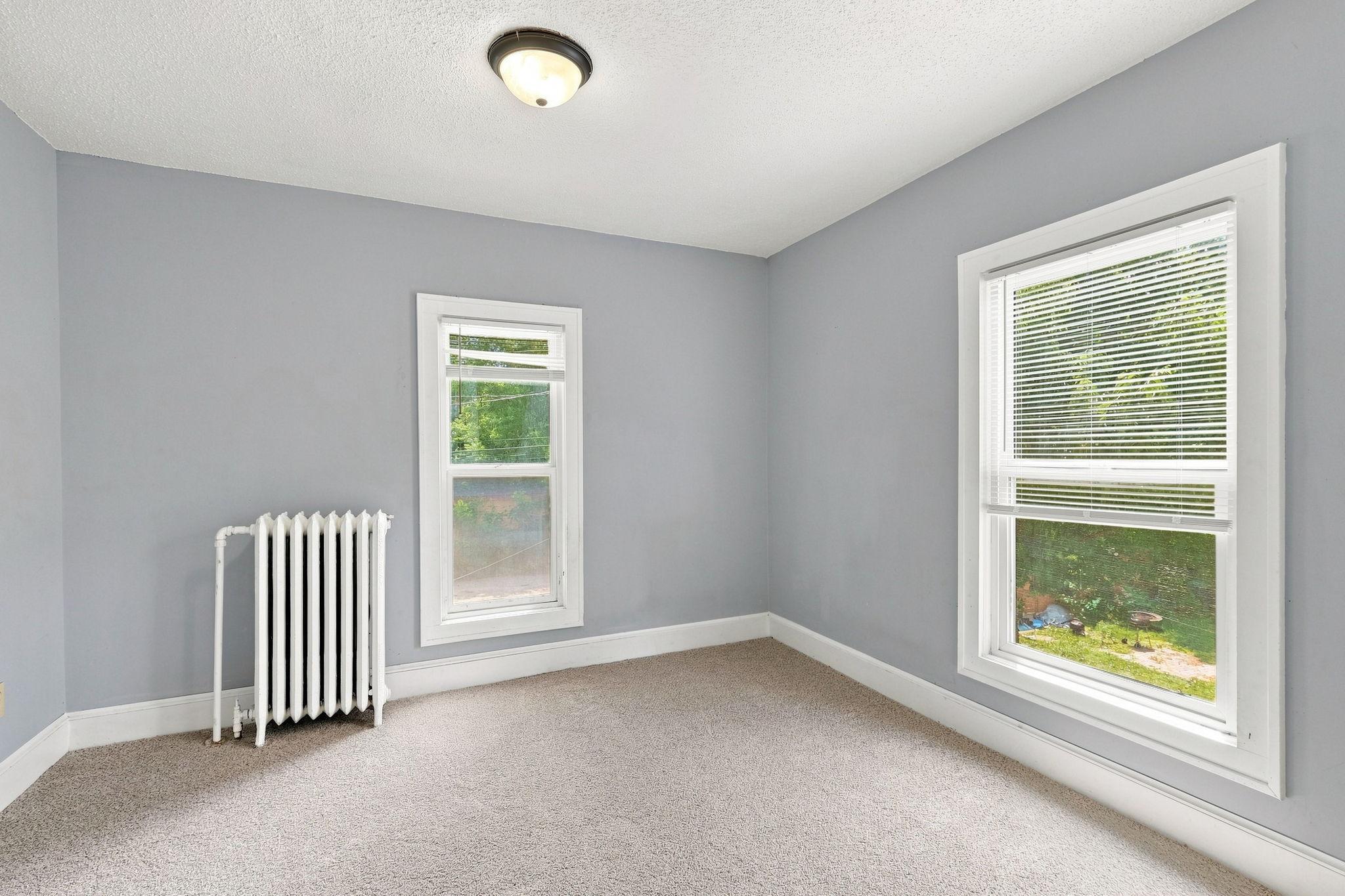 View of Residential Income at 2410 James Avenue, Minneapolis MN 55411, Minneapolis (18 of 35) - Mike Wilen | Minnesota Team Real Estate