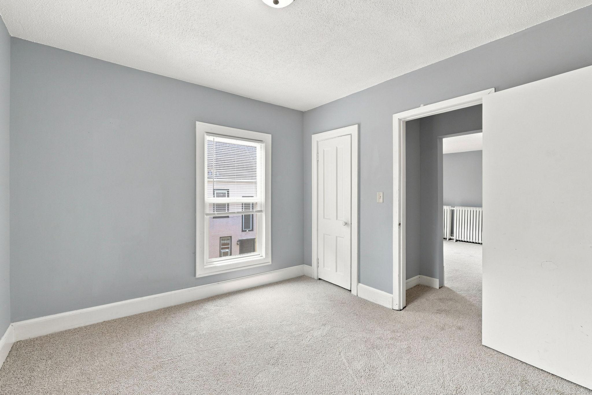 View of Residential Income at 2410 James Avenue, Minneapolis MN 55411, Minneapolis (17 of 35) - Mike Wilen | Minnesota Team Real Estate