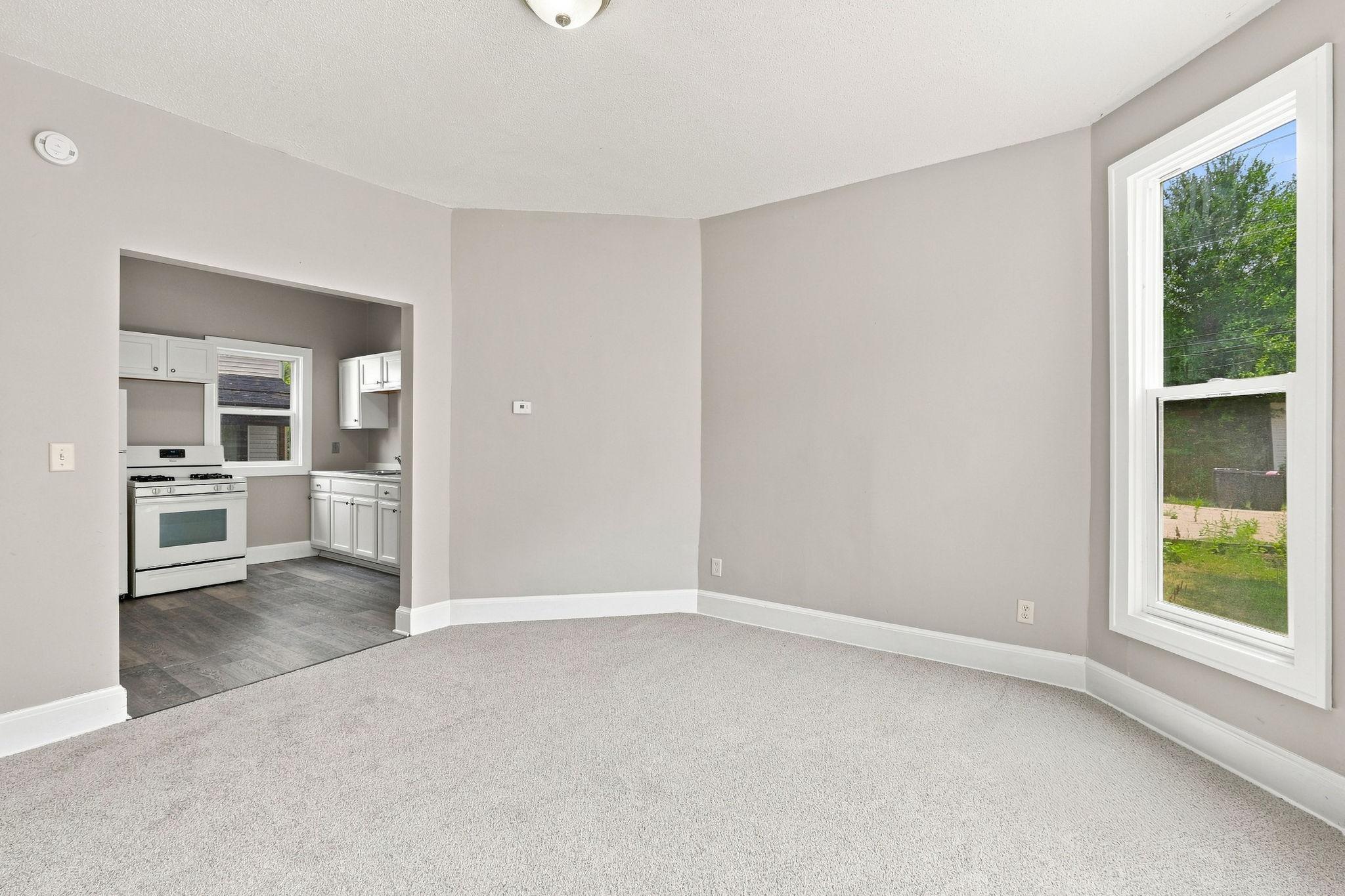 View of Residential Income at 2410 James Avenue, Minneapolis MN 55411, Minneapolis (7 of 35) - Mike Wilen | Minnesota Team Real Estate
