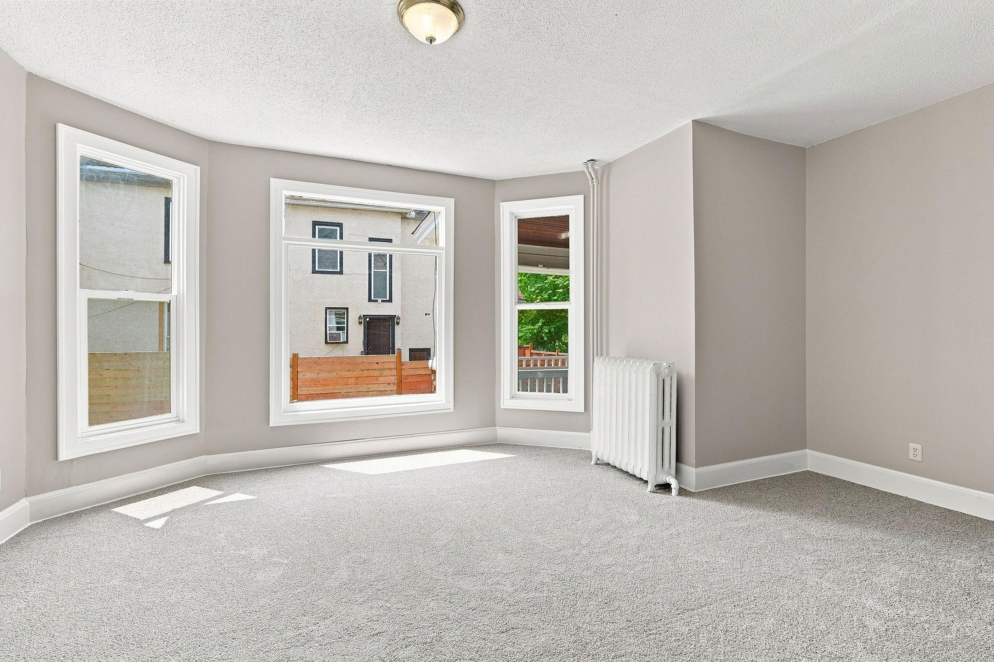 View of Residential Income at 2410 James Avenue, Minneapolis MN 55411, Minneapolis (6 of 35) - Mike Wilen | Minnesota Team Real Estate