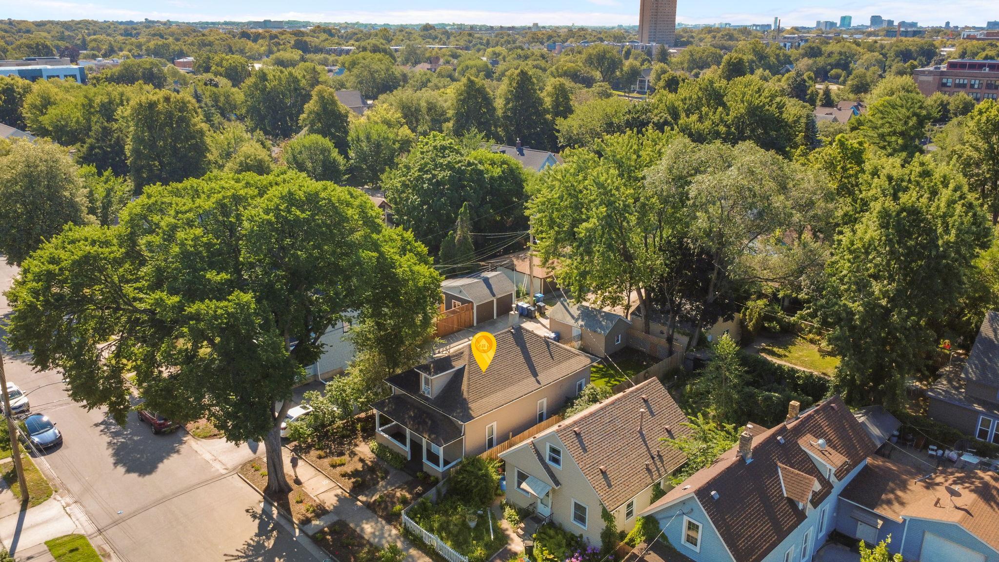 View of Residential at 712 24th Avenue, Minneapolis MN 55418, Minneapolis (4 of 32) - Mike Wilen | Minnesota Team Real Estate
